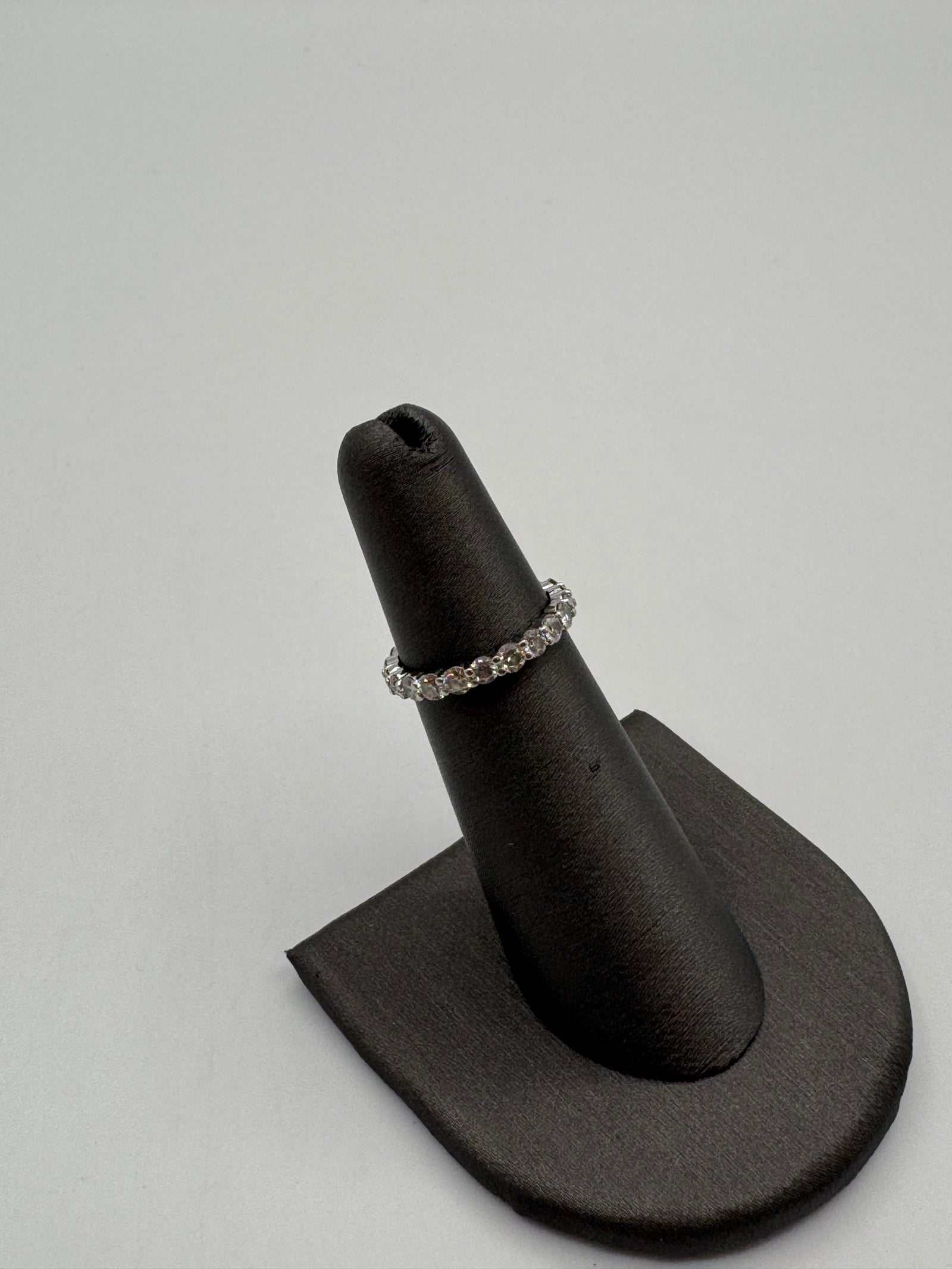 2.5mm 1 Row Diamond Eternity Ring-Size 5