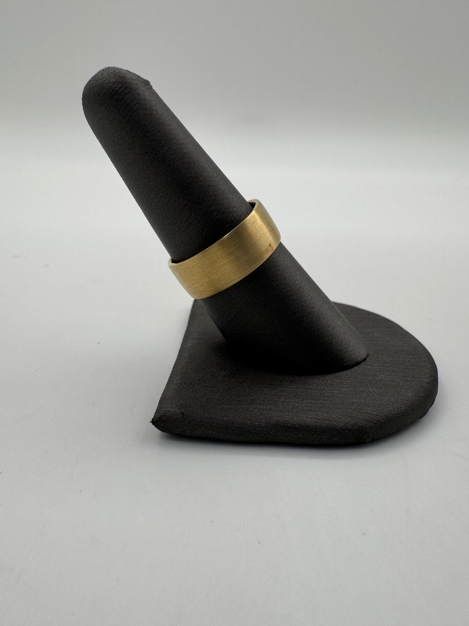 7.5mm Brushed Ring-Size 8