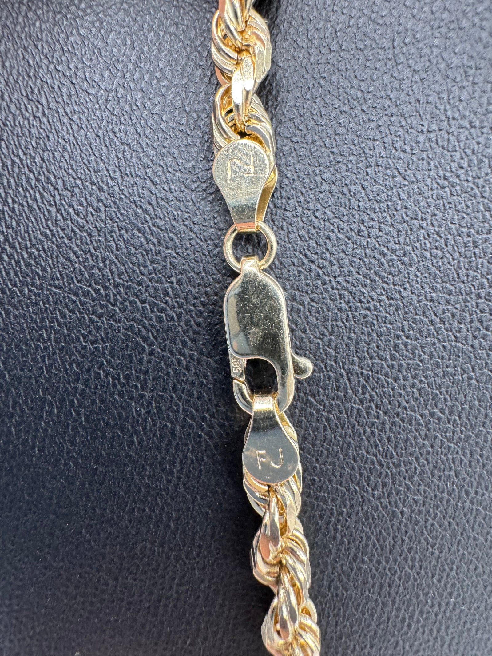 4mm Figarope 28 inches