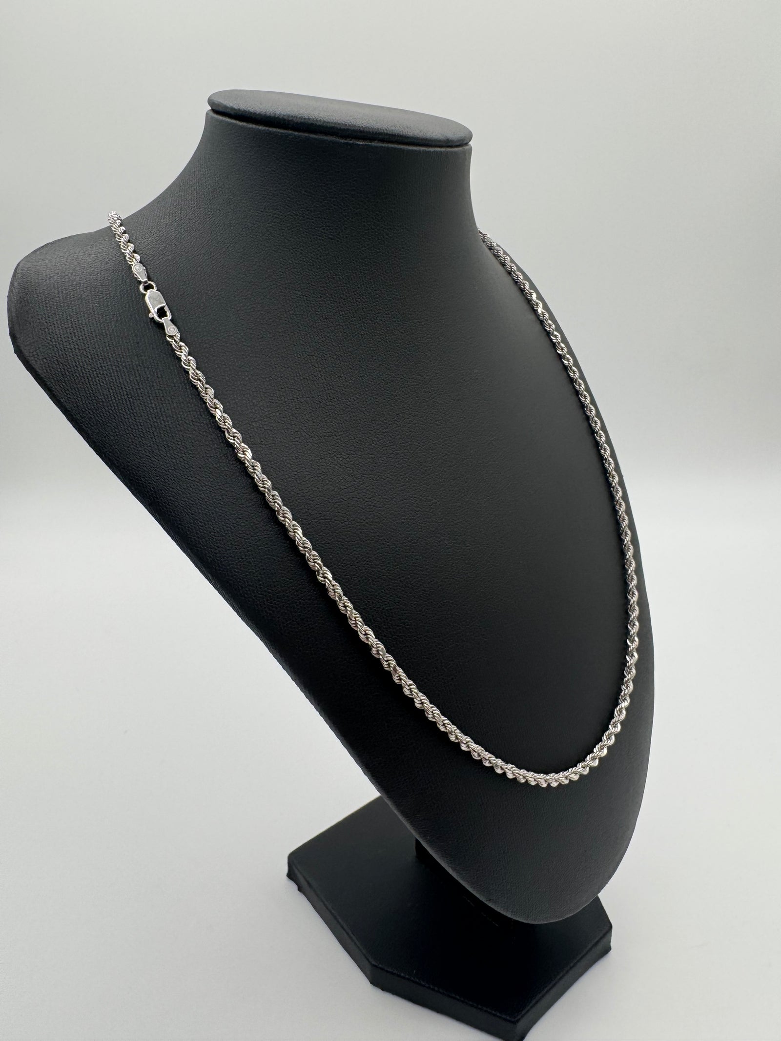 3MM Rope Chain 22 inches (DIAMOND CUT)