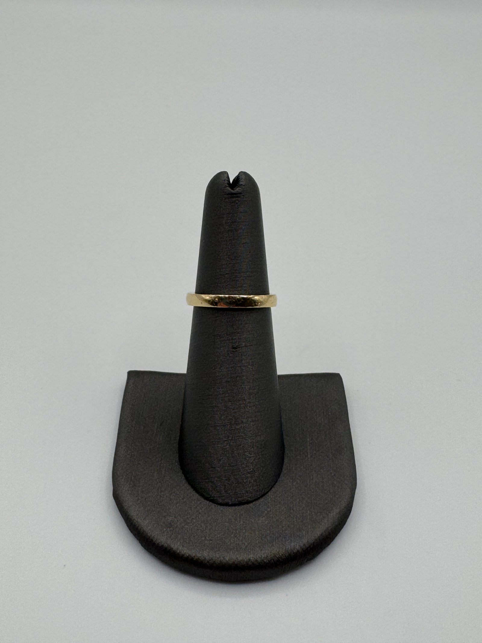 2.5mm Diamond Ring-Size 6