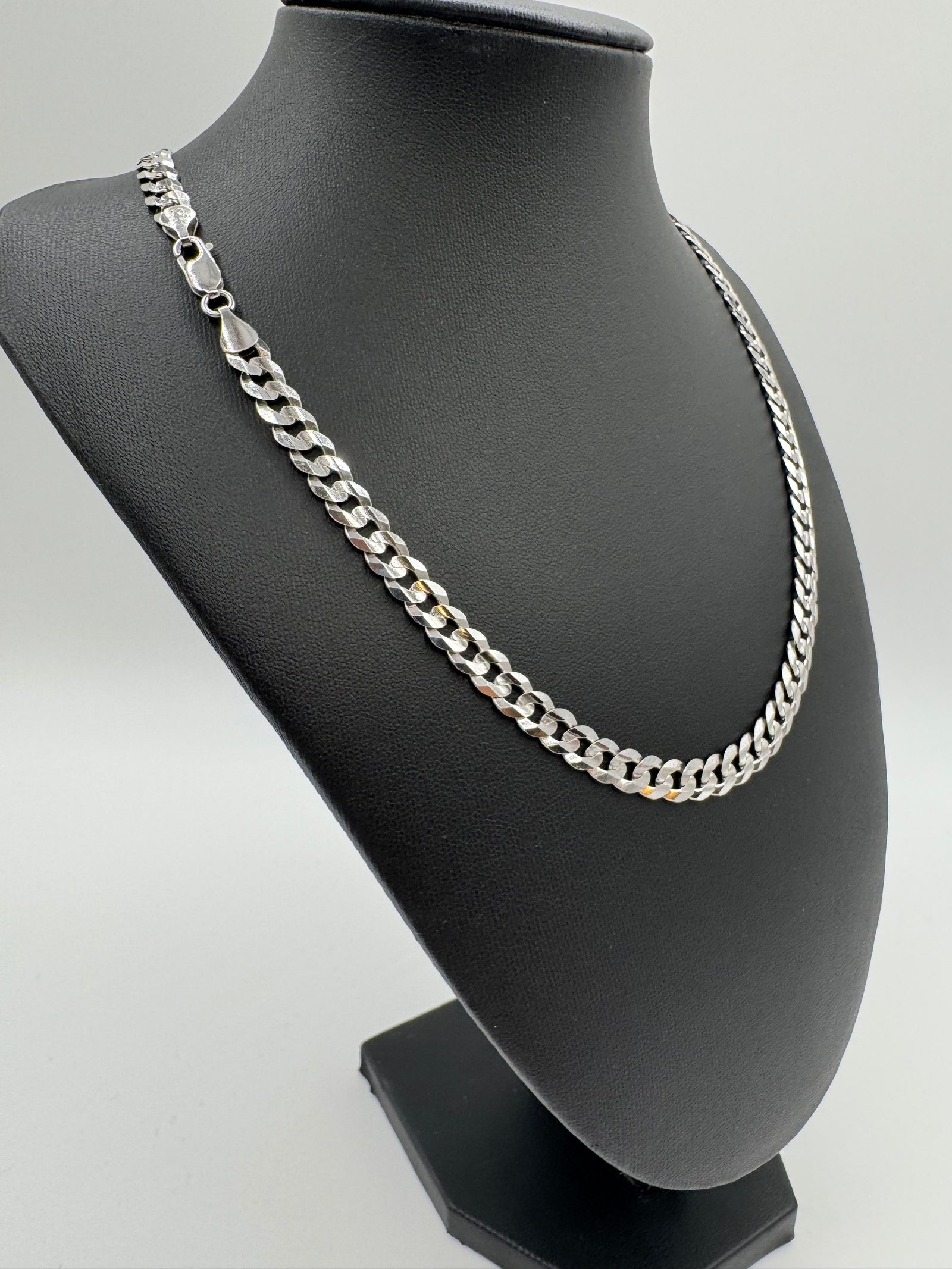 6.5MM Flat Curb Chain 22 inches