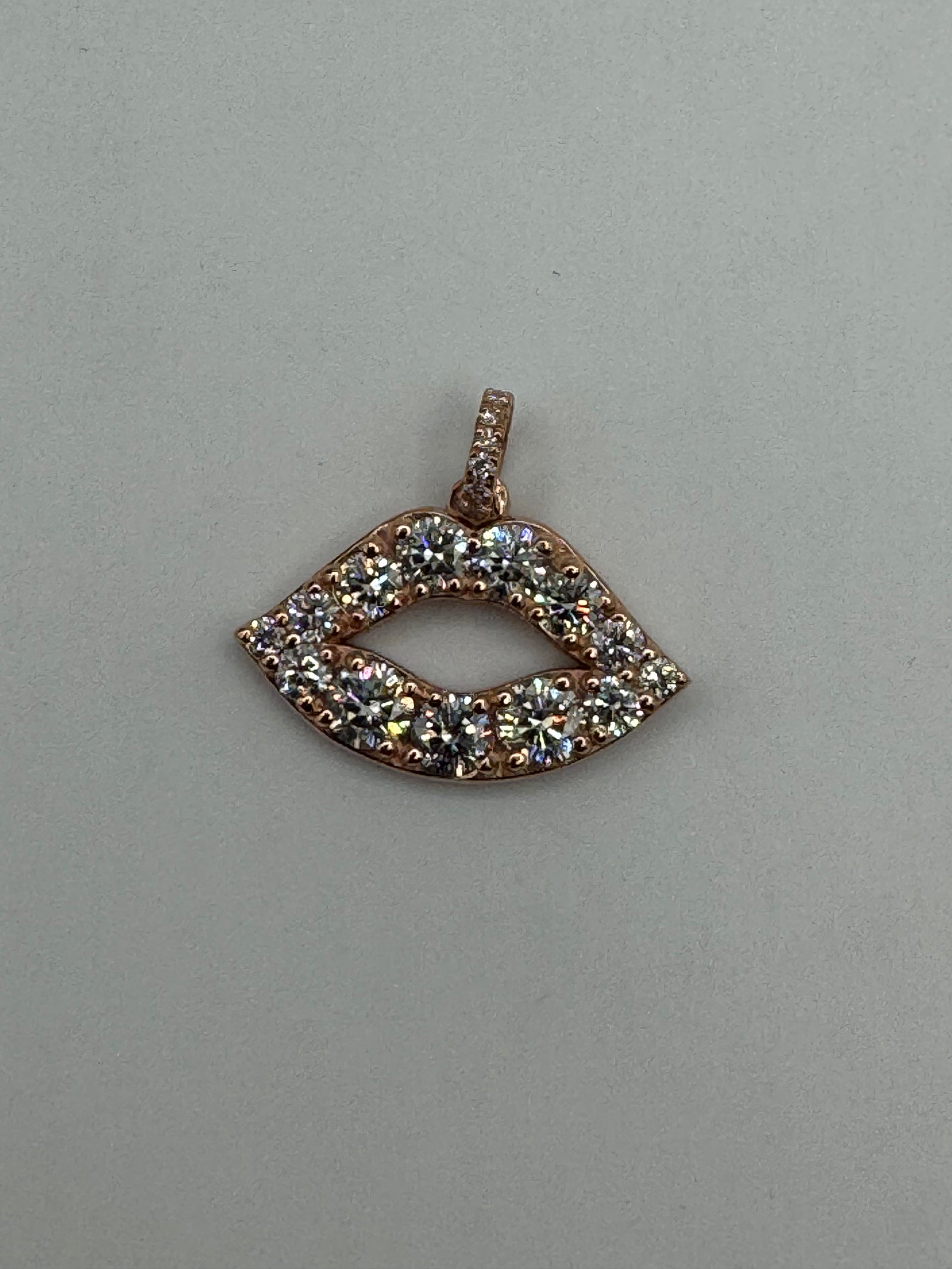 Jacoje Tiny Diamond Lips (JACOJE STAMPED) OVERSTOCK