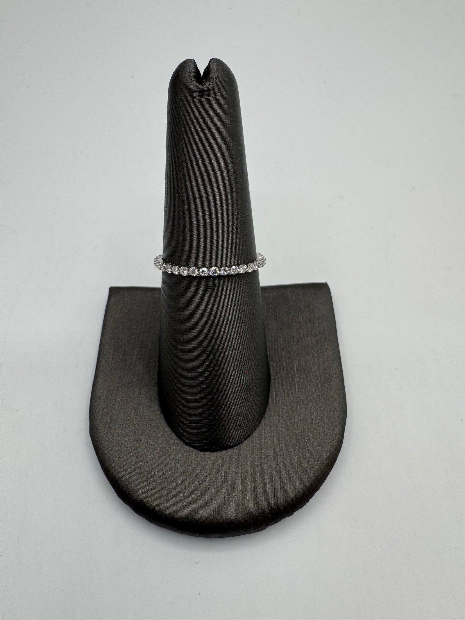 Jacoje 1.5mm Diamond Ring-Size 5.5 (OVERSTOCK)