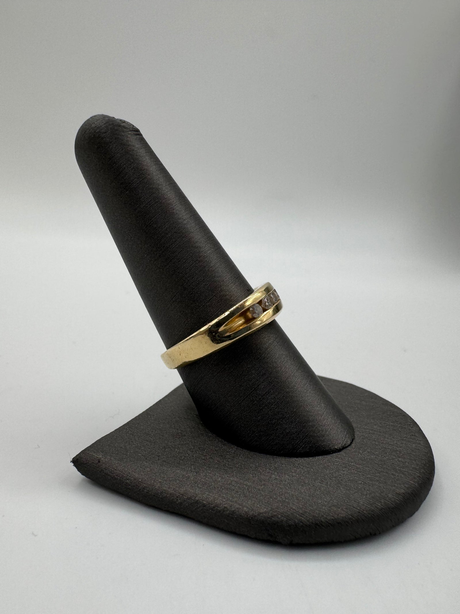 5mm Diamond Ring-Size 8.5