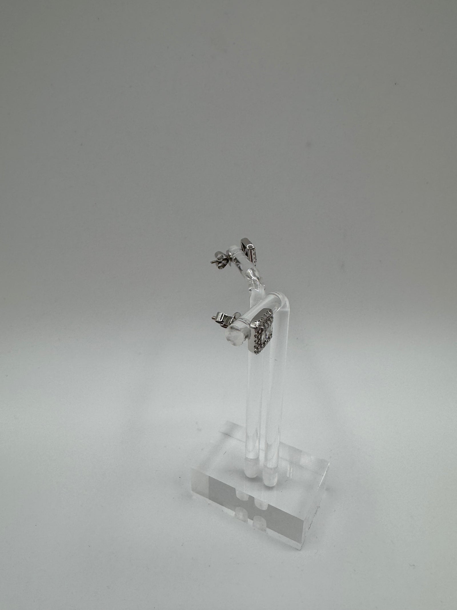 DIAMOND EARRINGS (NATURAL DIAMONDS)