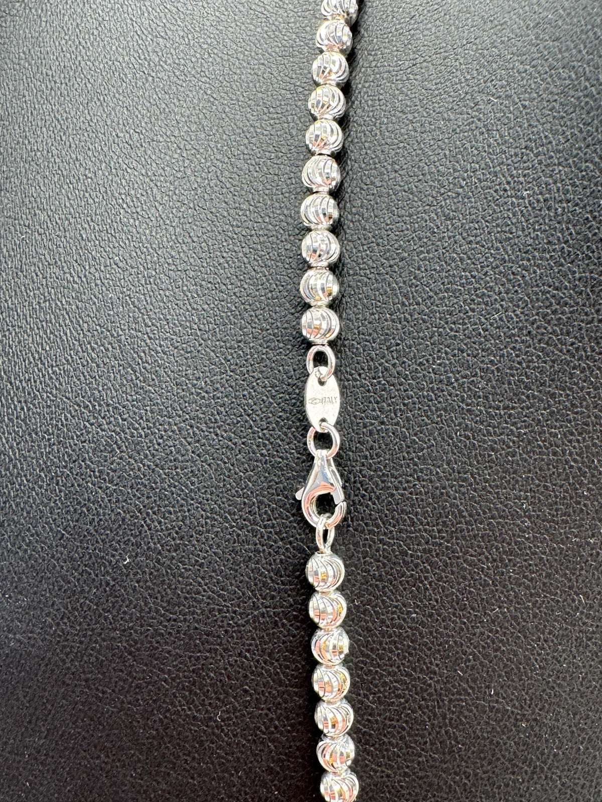 4mm Moon Cut Chain 22 inches