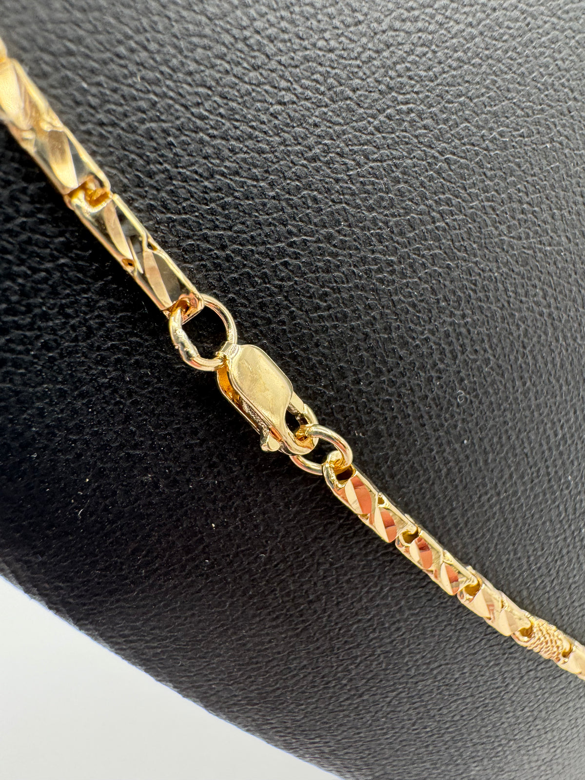 2.5mm Barrel Link Chain 22 inches