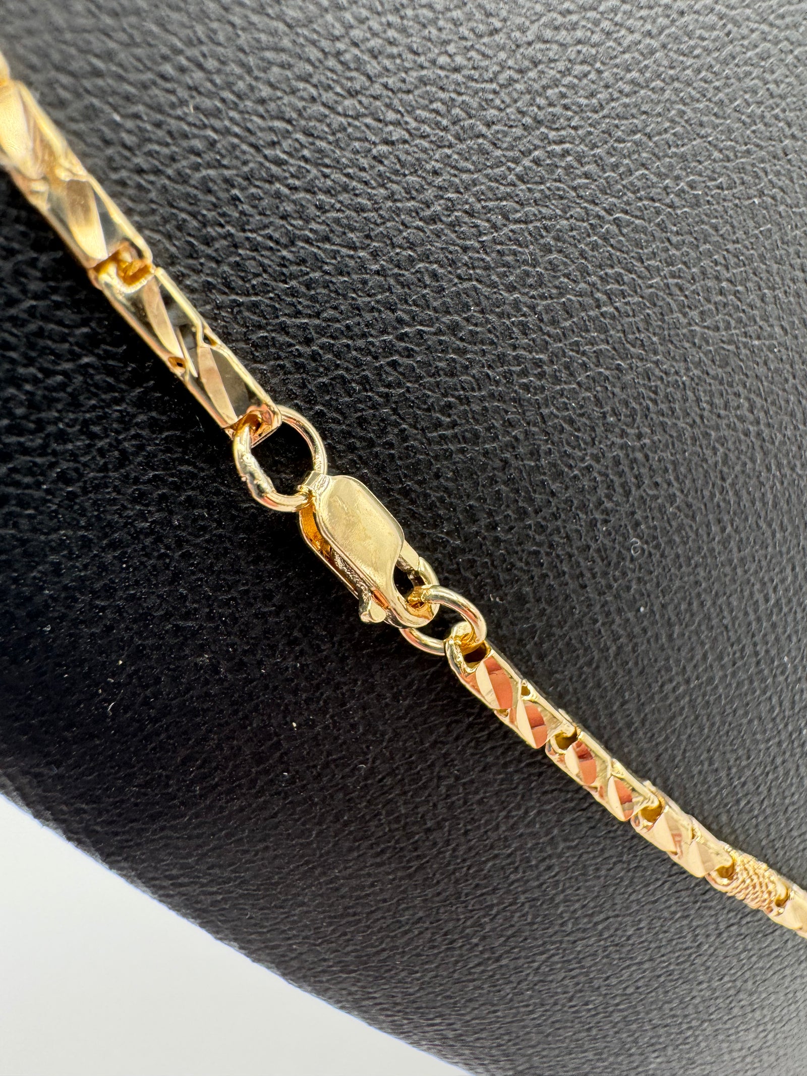 2.5mm Barrel Link Chain 22 inches