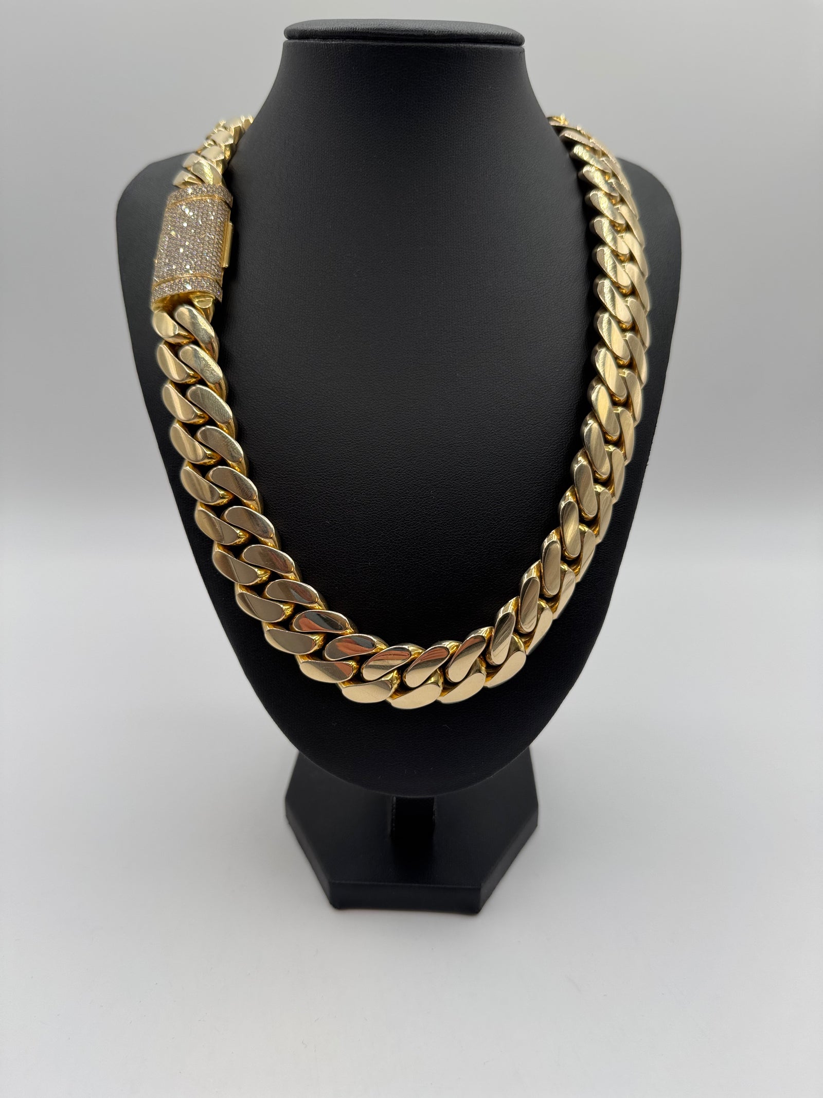 18mm Miami Cuban Link 24 inches