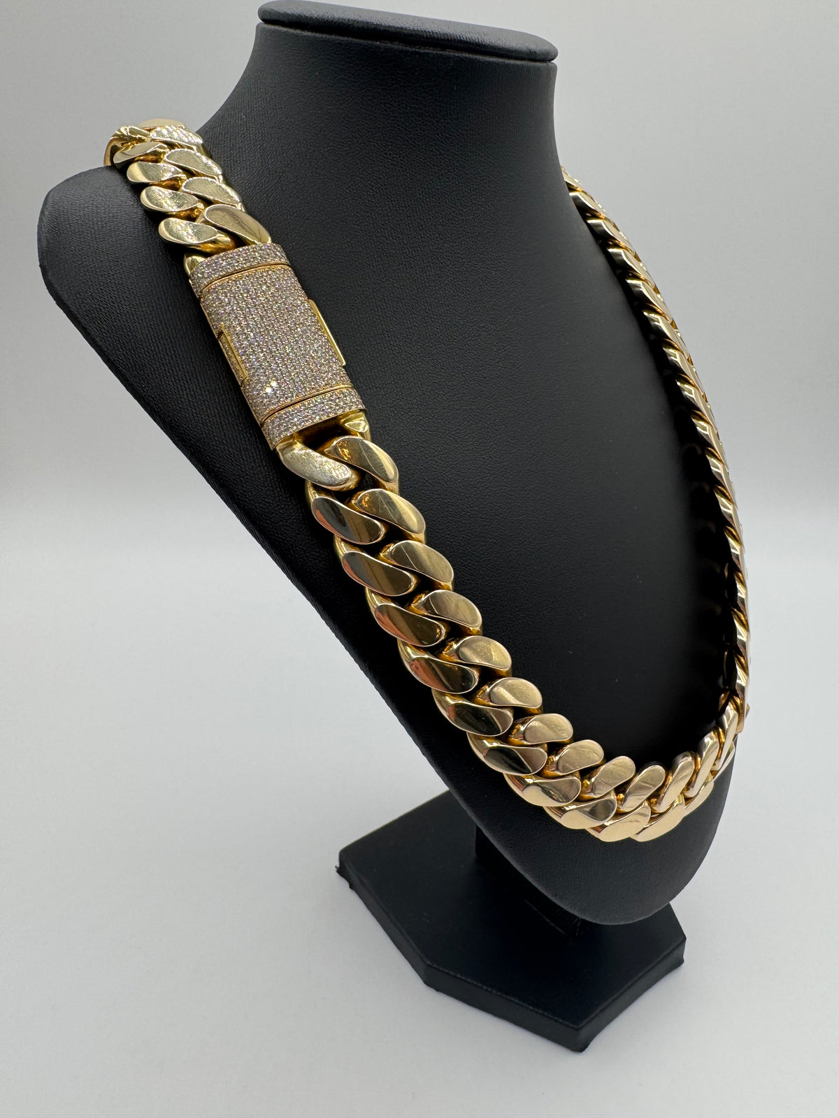 18mm Miami Cuban Link 24 inches