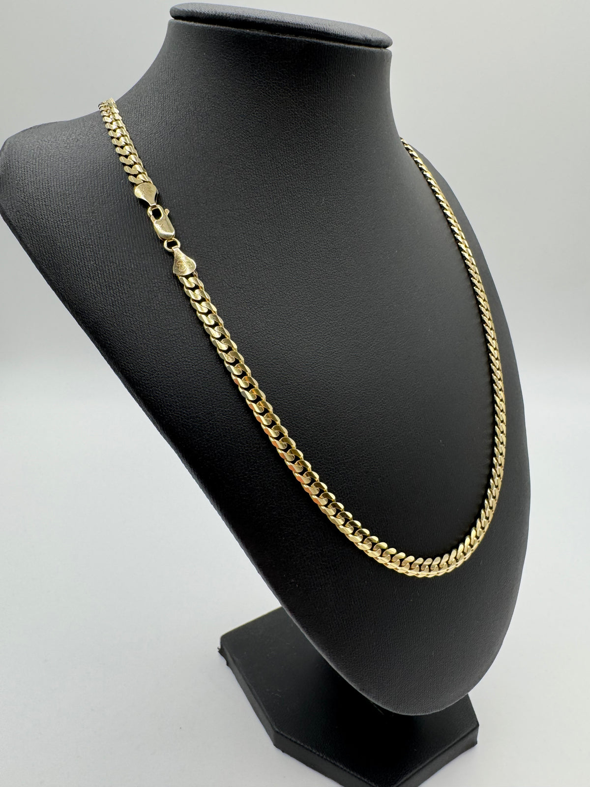 5MM Concave Curb Chain 22 inches