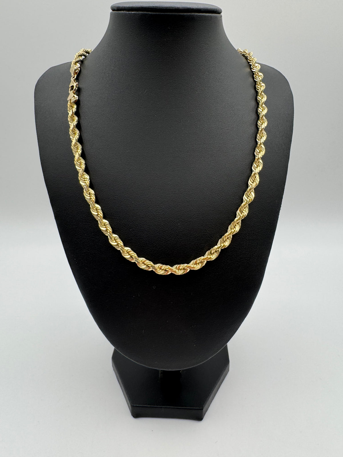 6mm Rope Chain 22 inches (DIAMOND CUT)