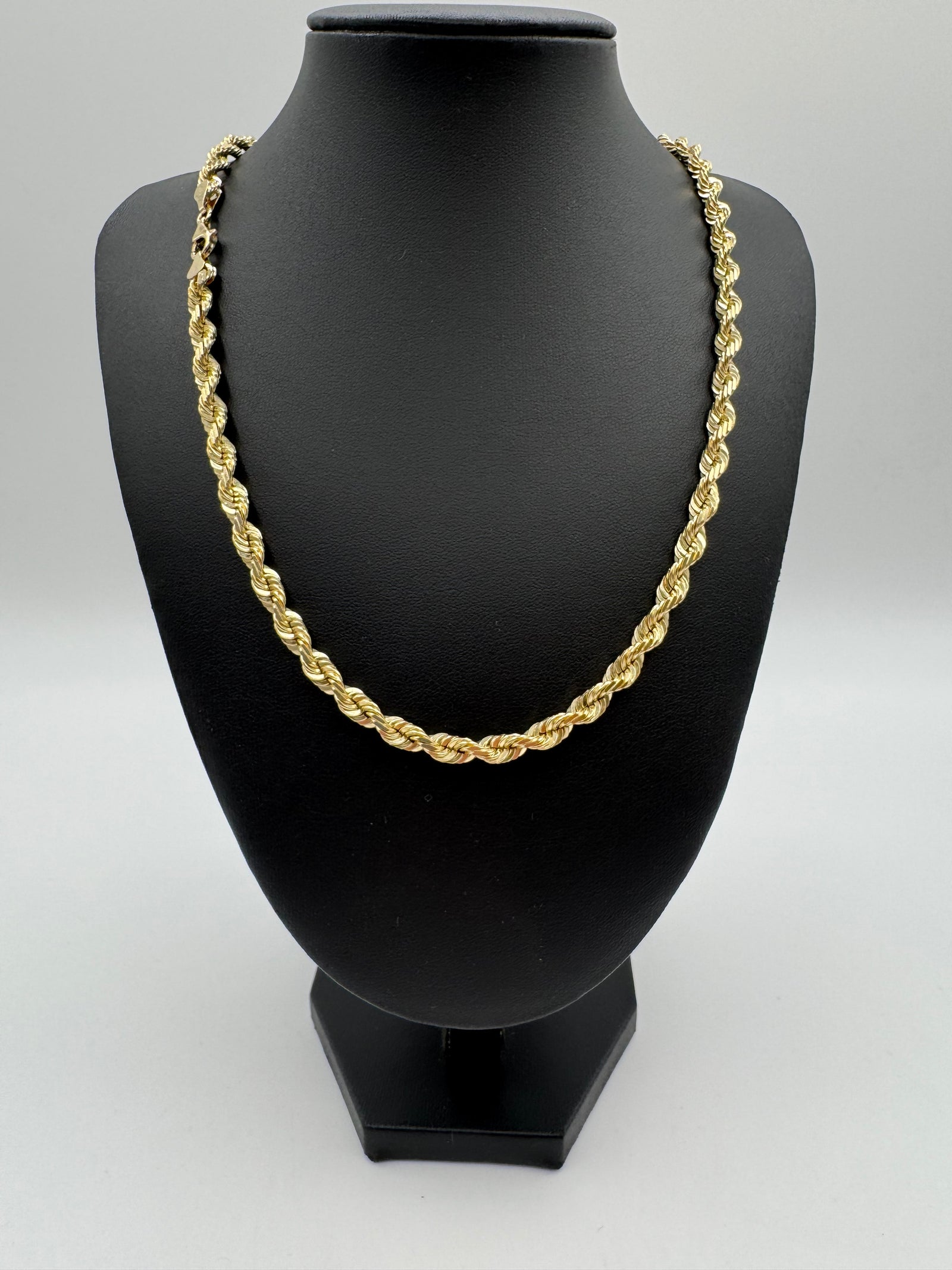 6mm Rope Chain 22 inches (DIAMOND CUT)