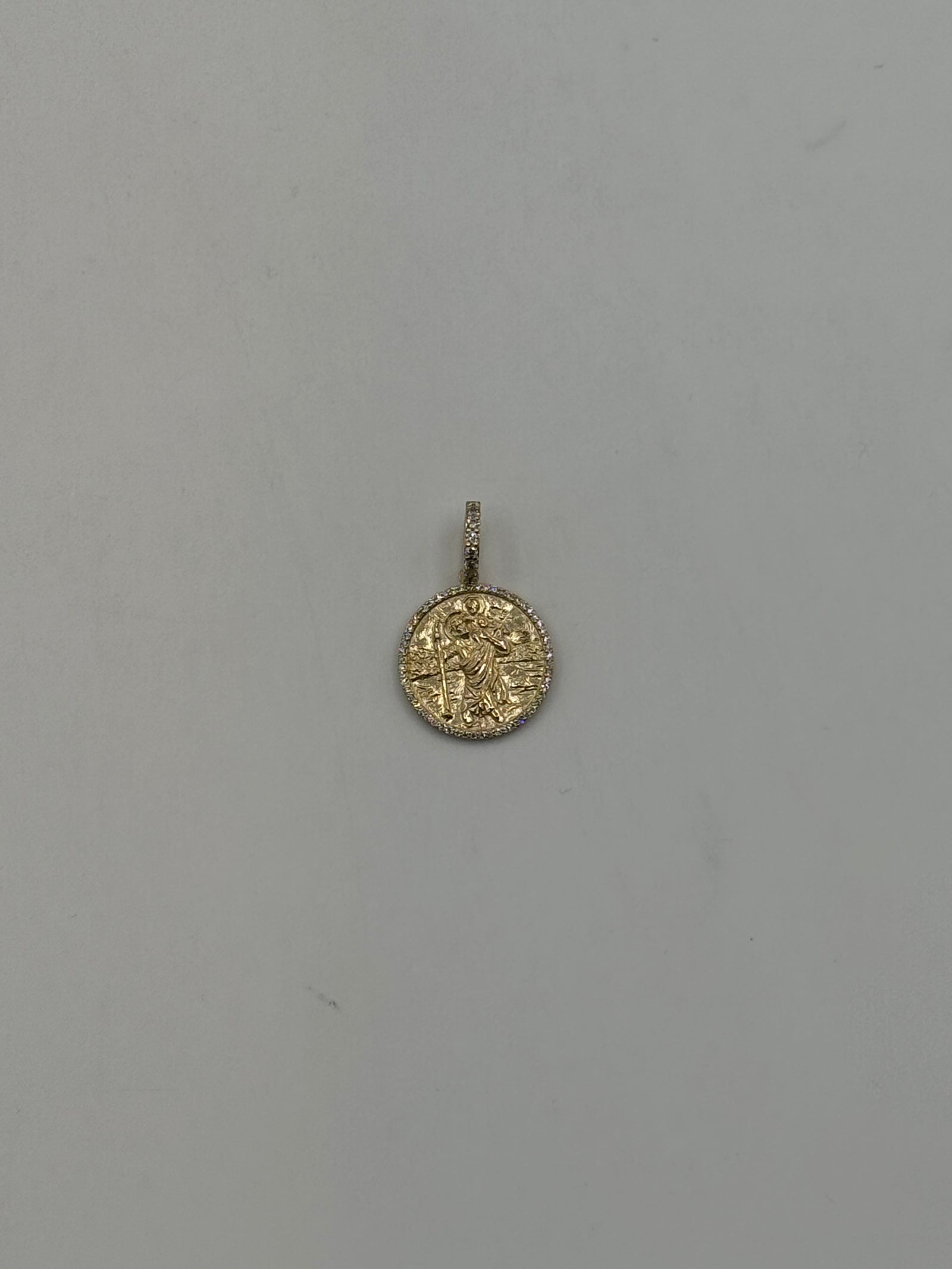 MINI ROUND ST. CHRISTOPHER (DIAMOND) OVERSTOCK