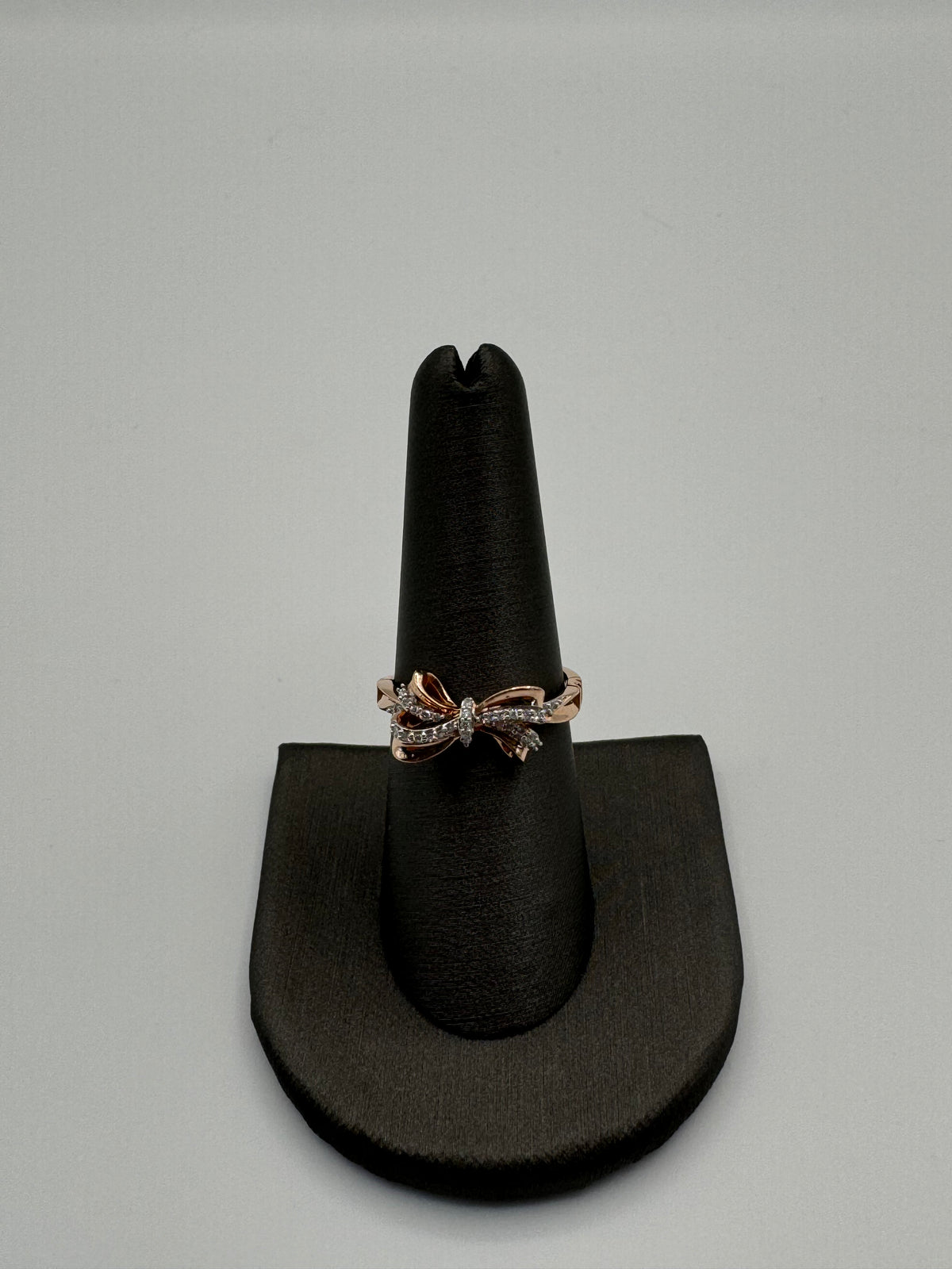 Bow Ring (DIAMOND)-Size 7.75