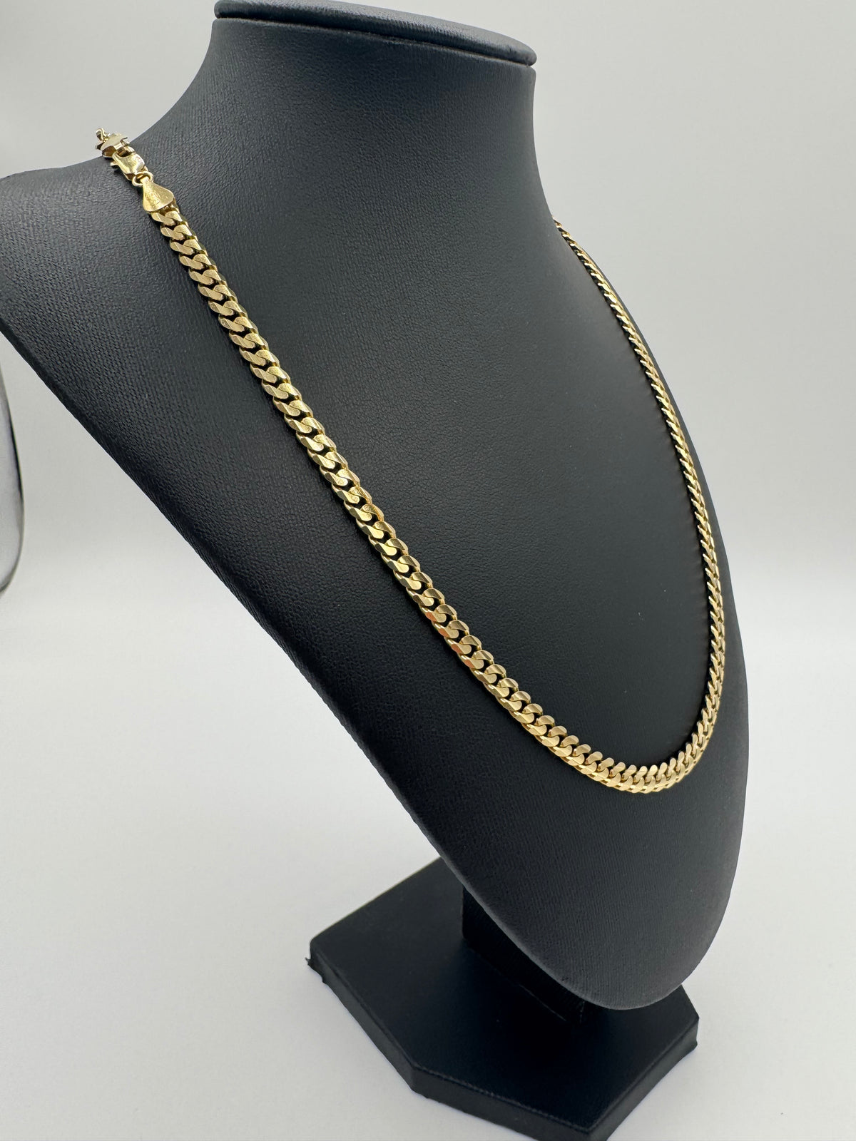 5MM Concave Curb Chain 22 inches