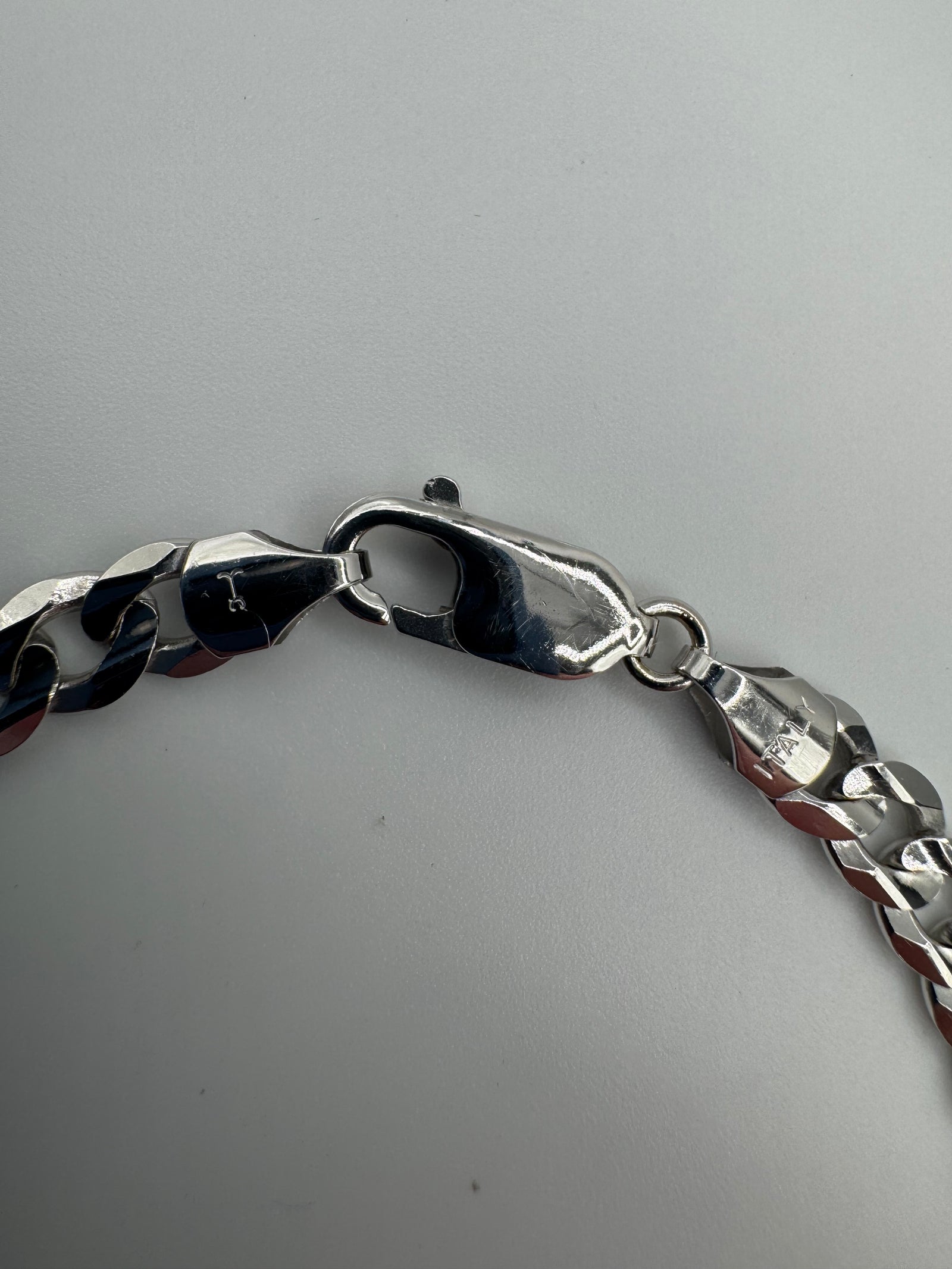 5.5mm Flat Curb Bracelet 7 inches (JACOJE STAMPED)