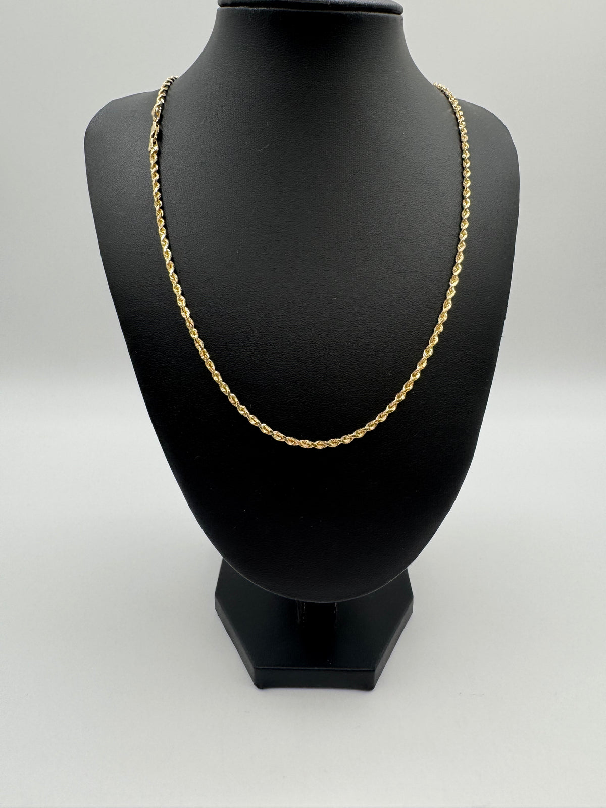 2.5mm Rope Chain 22 inches (DIAMOND CUT)