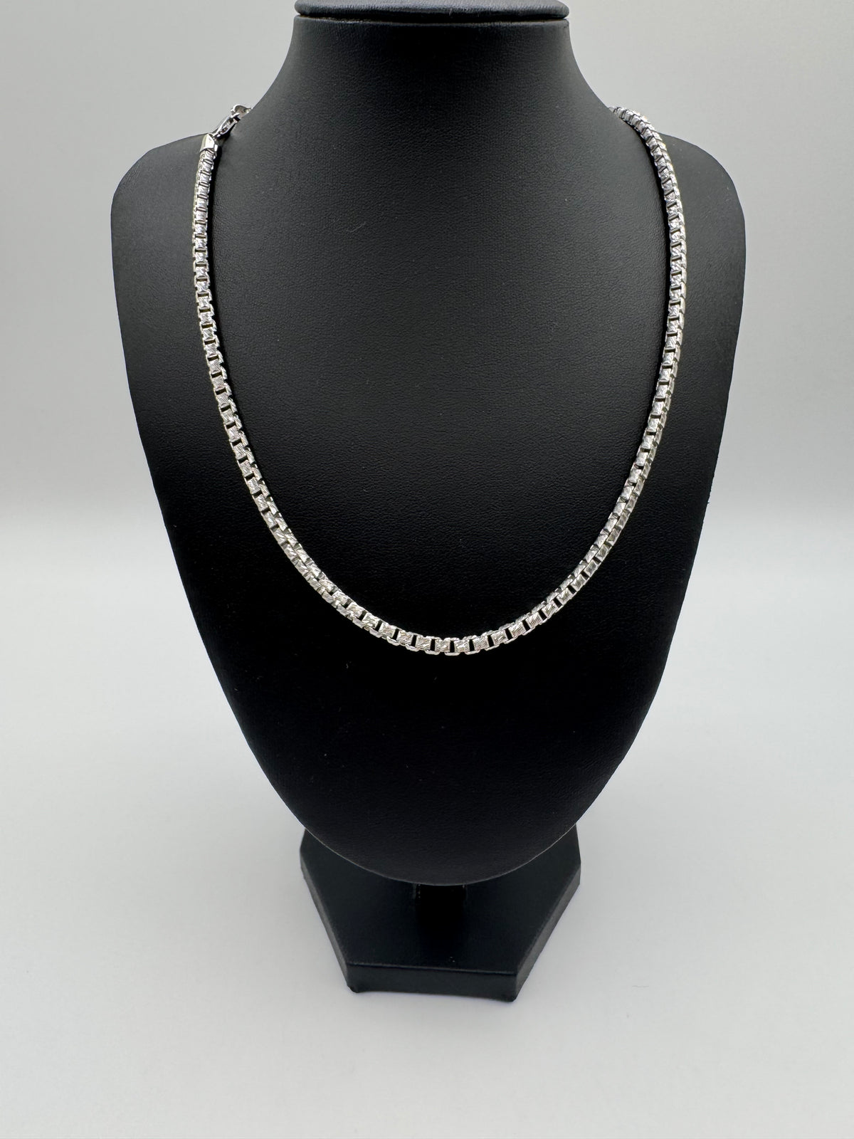 4mm Box Chain 24 inches