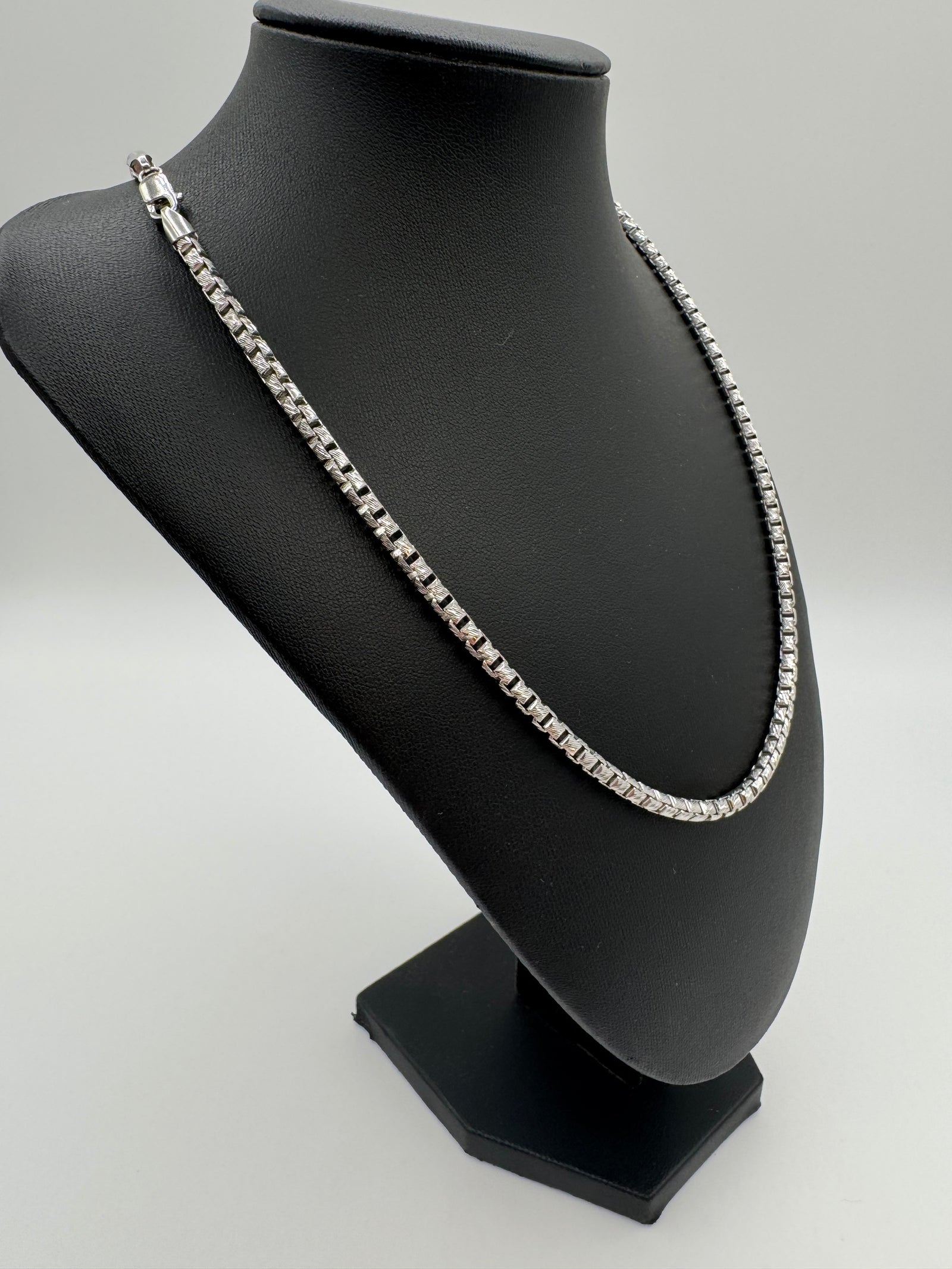 4mm Box Chain 24 inches