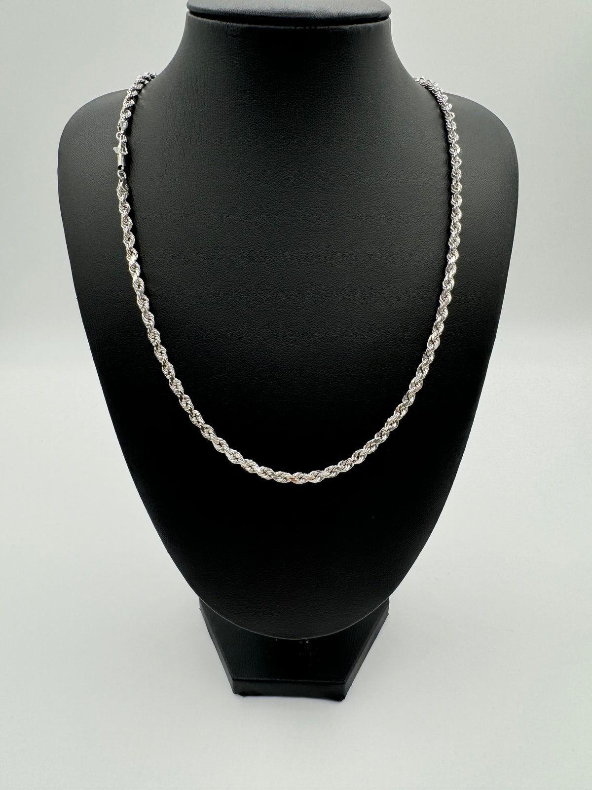 4mm Rope Chain 22.25 inches (DIAMOND CUT)