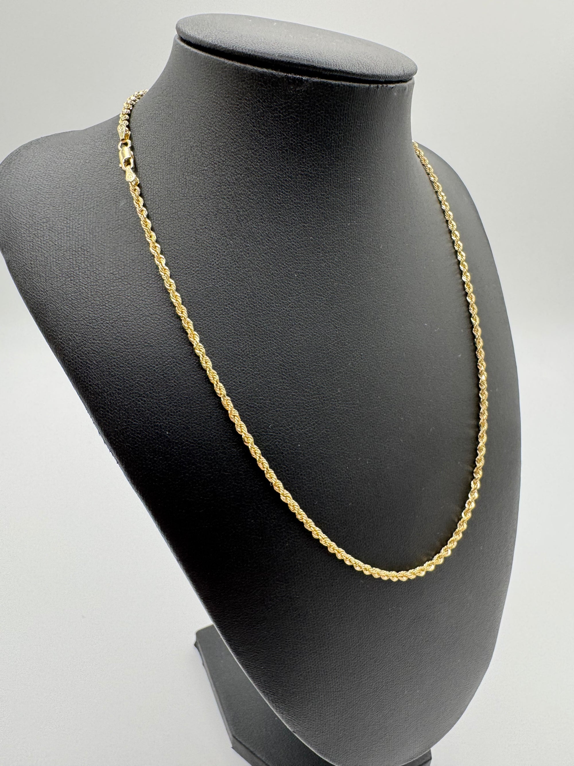 2.5mm Rope Chain 18 inches (DIAMOND CUT)