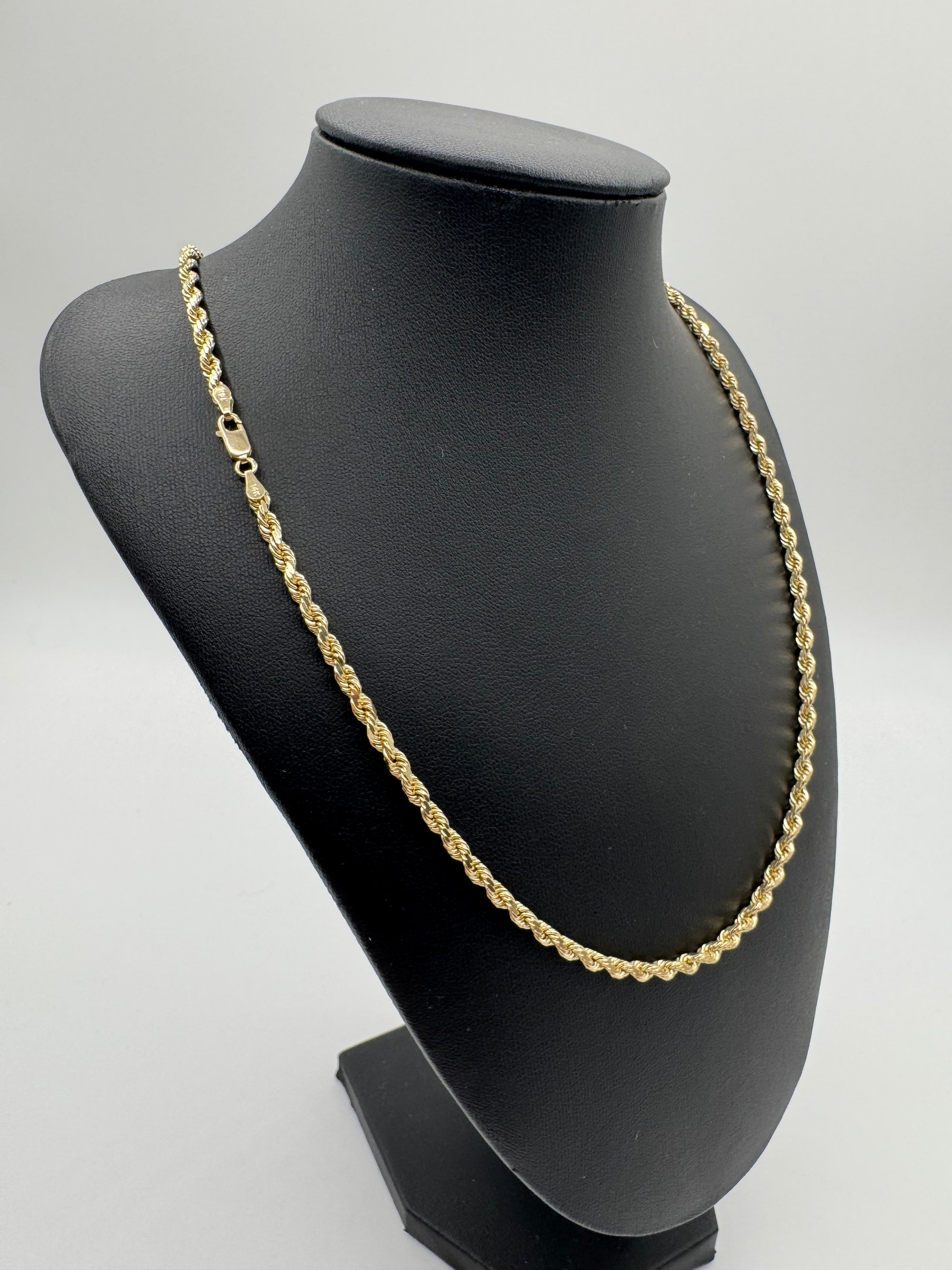 4mm Rope Chain 22 inches (DIAMOND CUT)