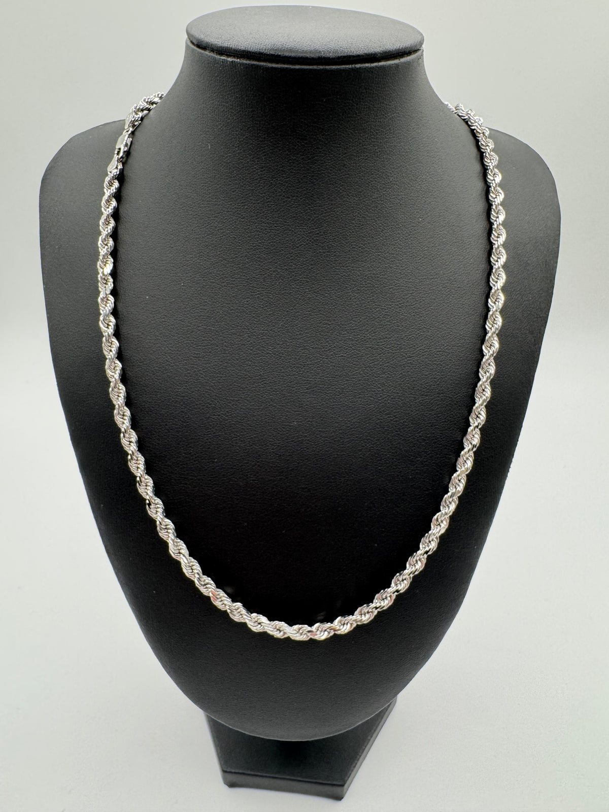 5MM Rope Chain 21 inches (DIAMOND CUT)