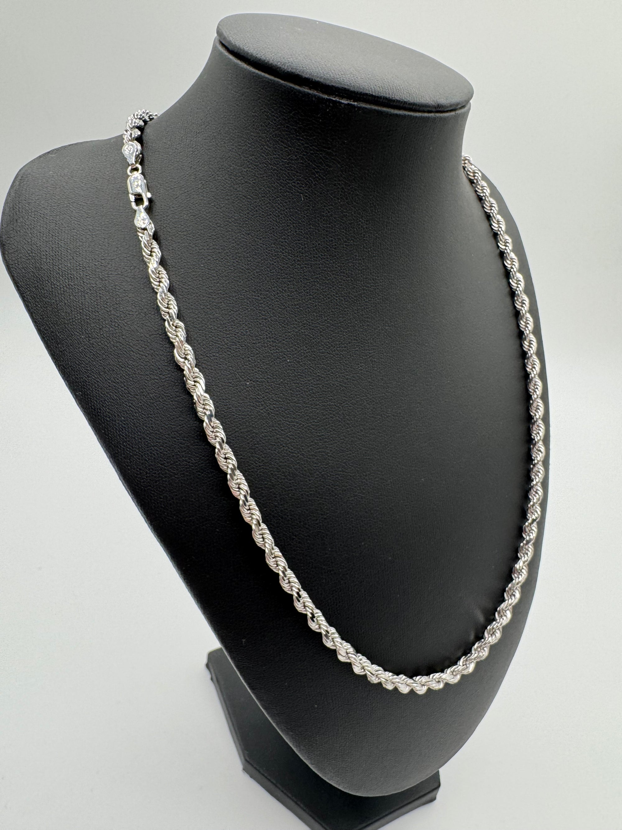 5MM Rope Chain 21 inches (DIAMOND CUT)