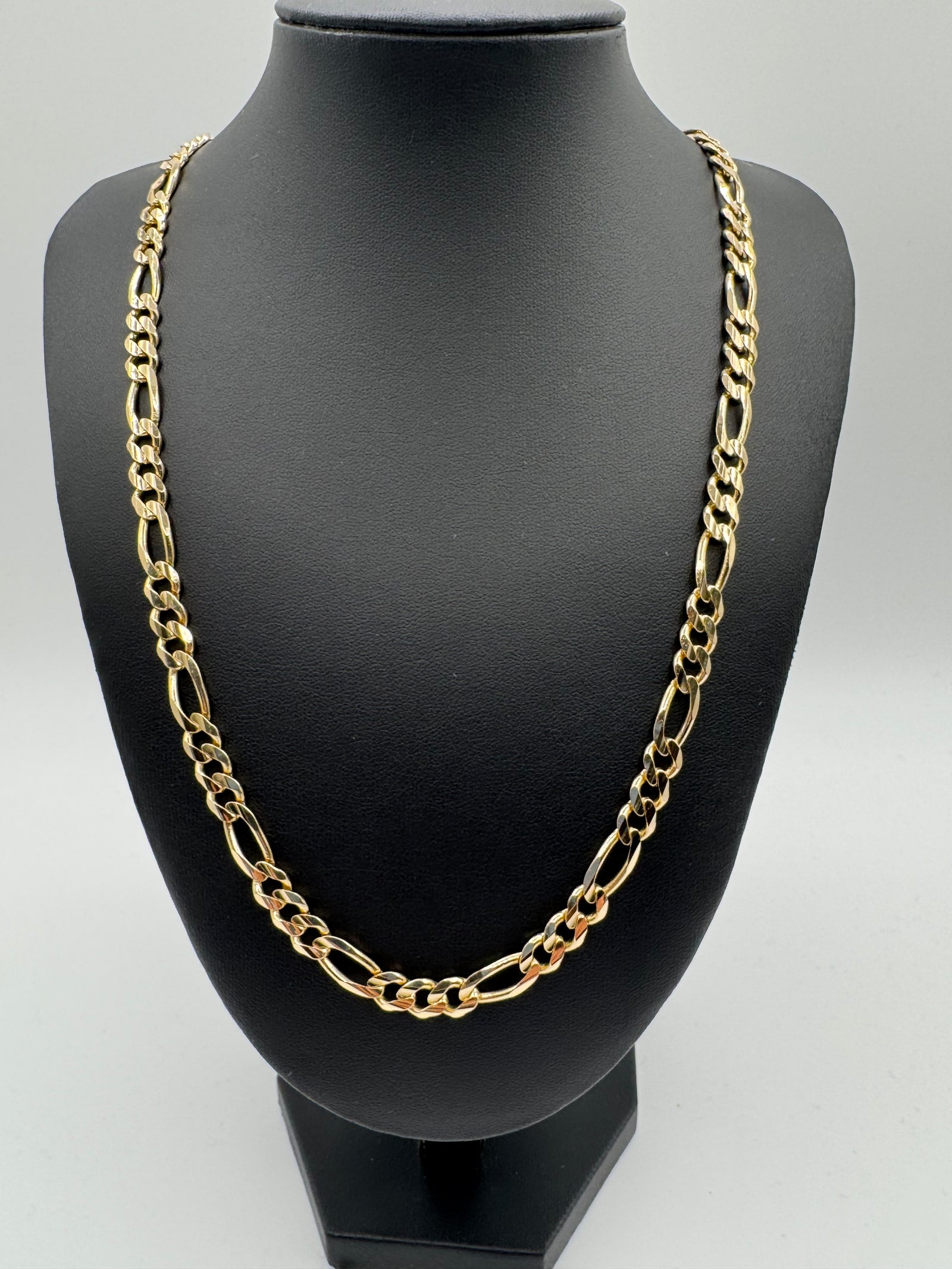 7mm Figaro Chain 22 inches