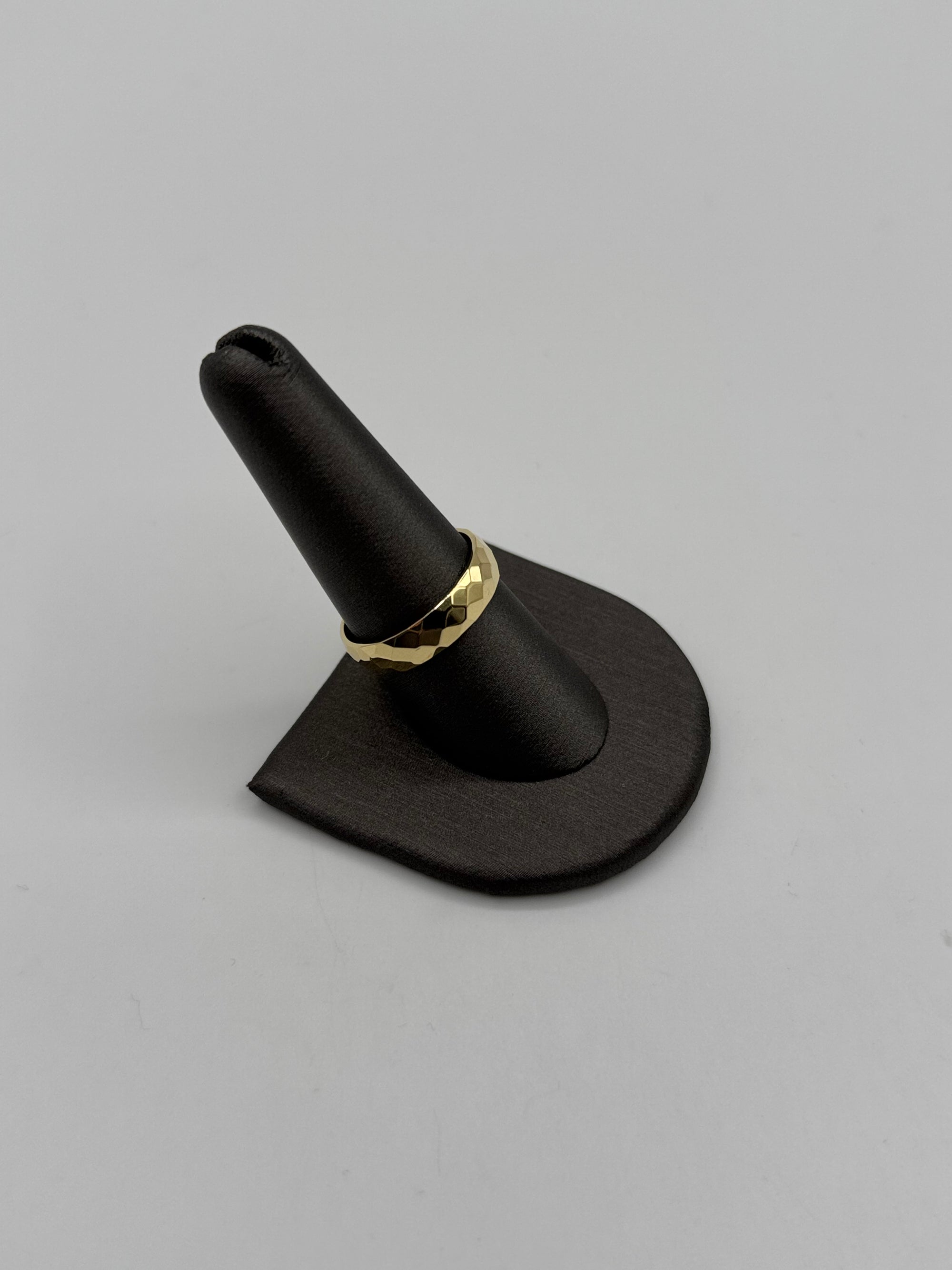 5mm Gold Ring-Size 9