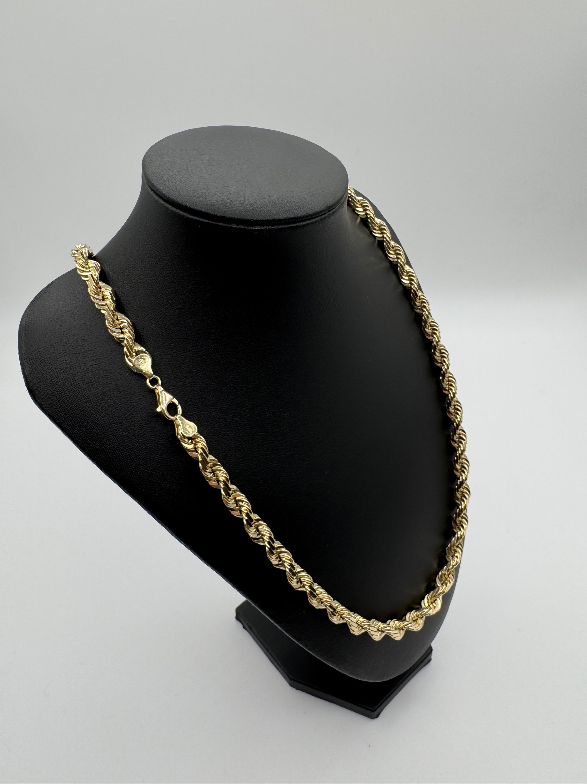 7mm Rope Chain 24 inches (DIAMOND CUT)