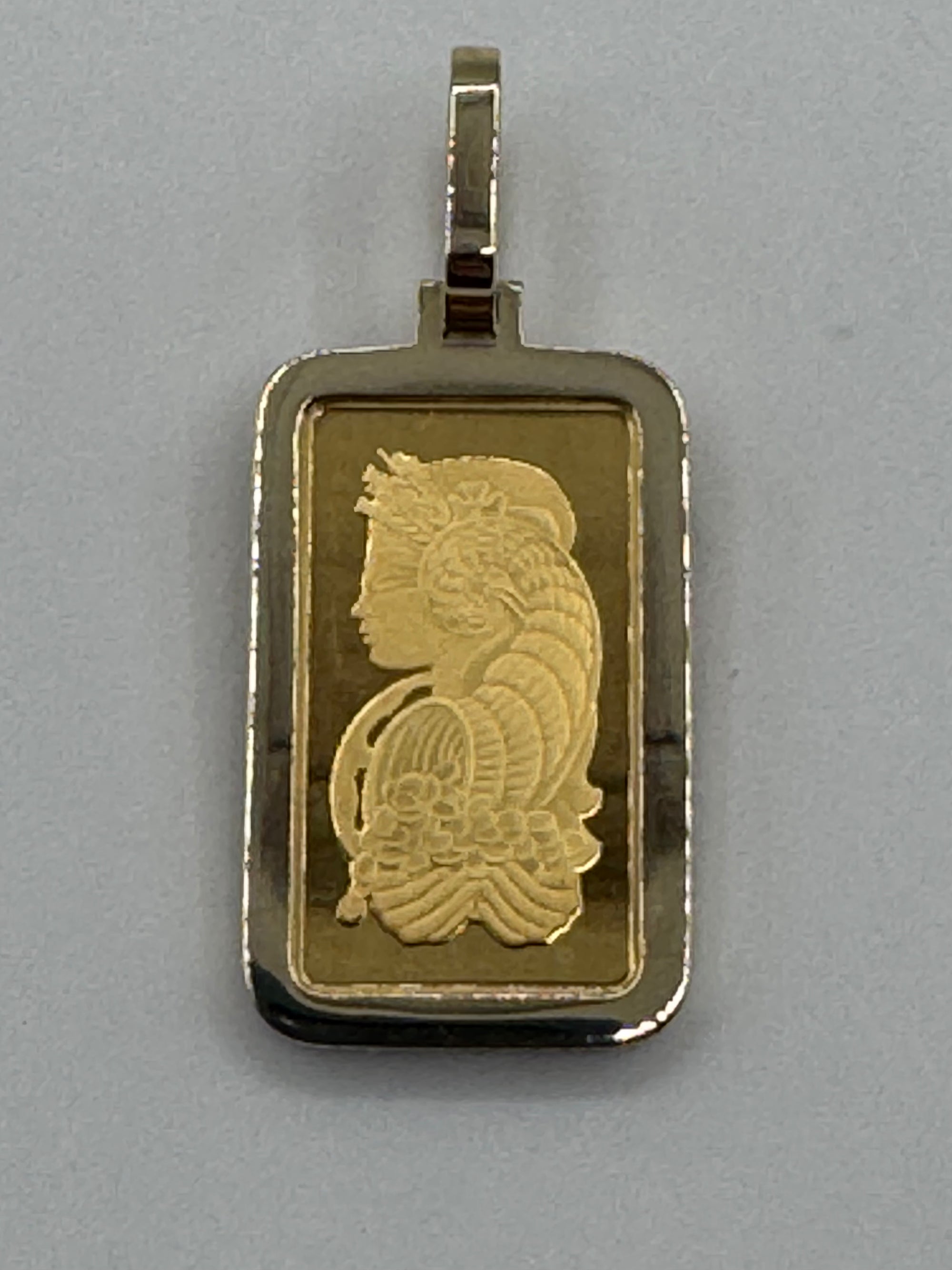 Jacoje Lady Fortuna Pendant-5 Gram