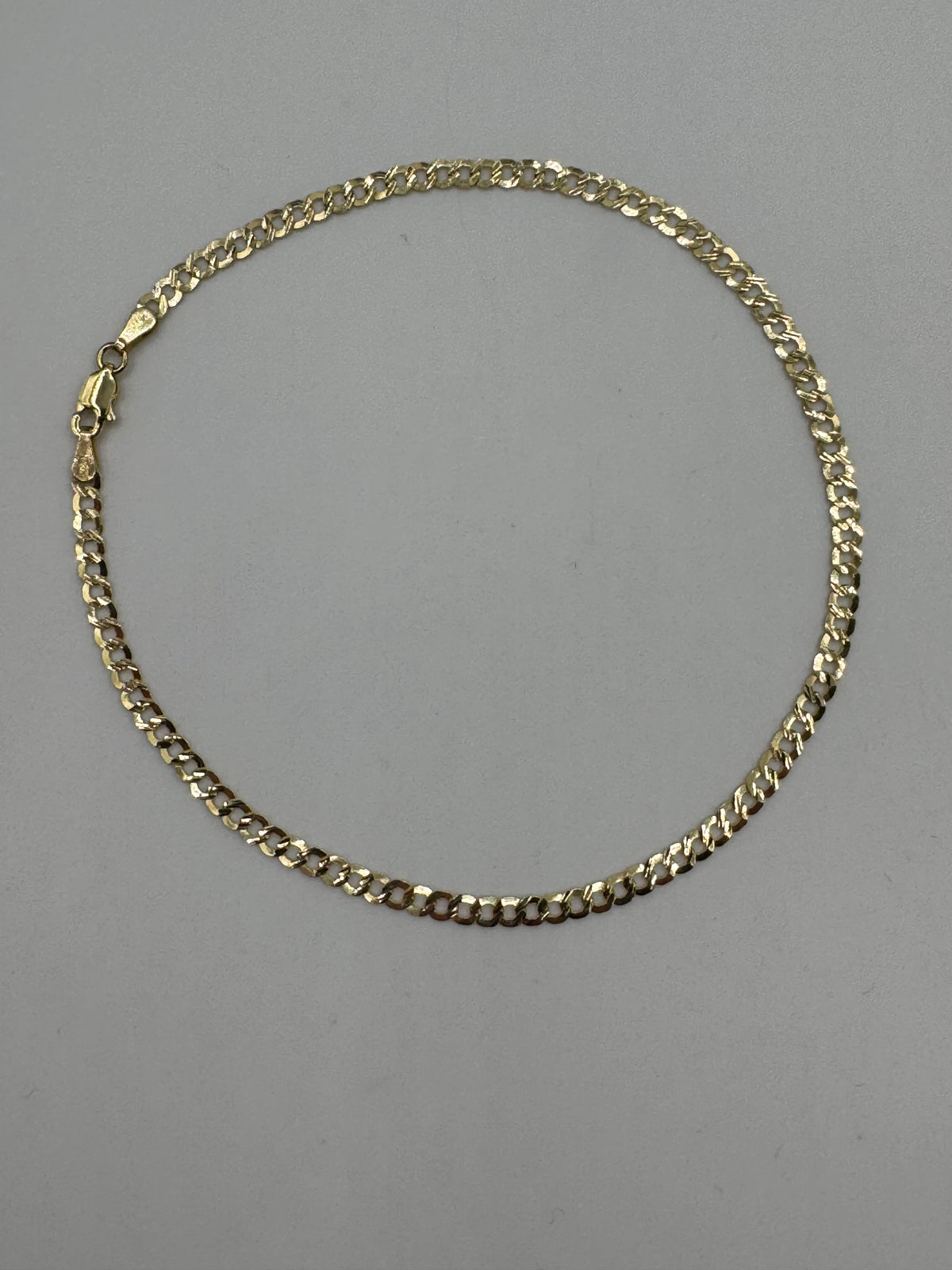 3mm Flat Curb Anklet 9.5 inches (DIAMOND CUT)