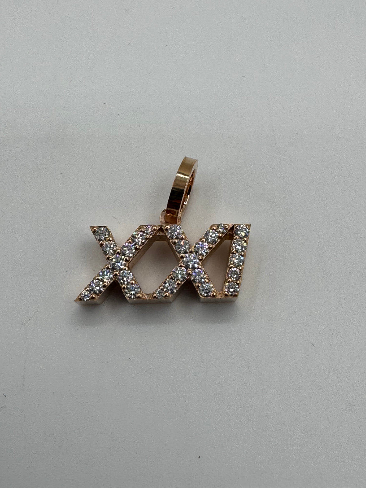 XXI- STANDARD Diamond Script