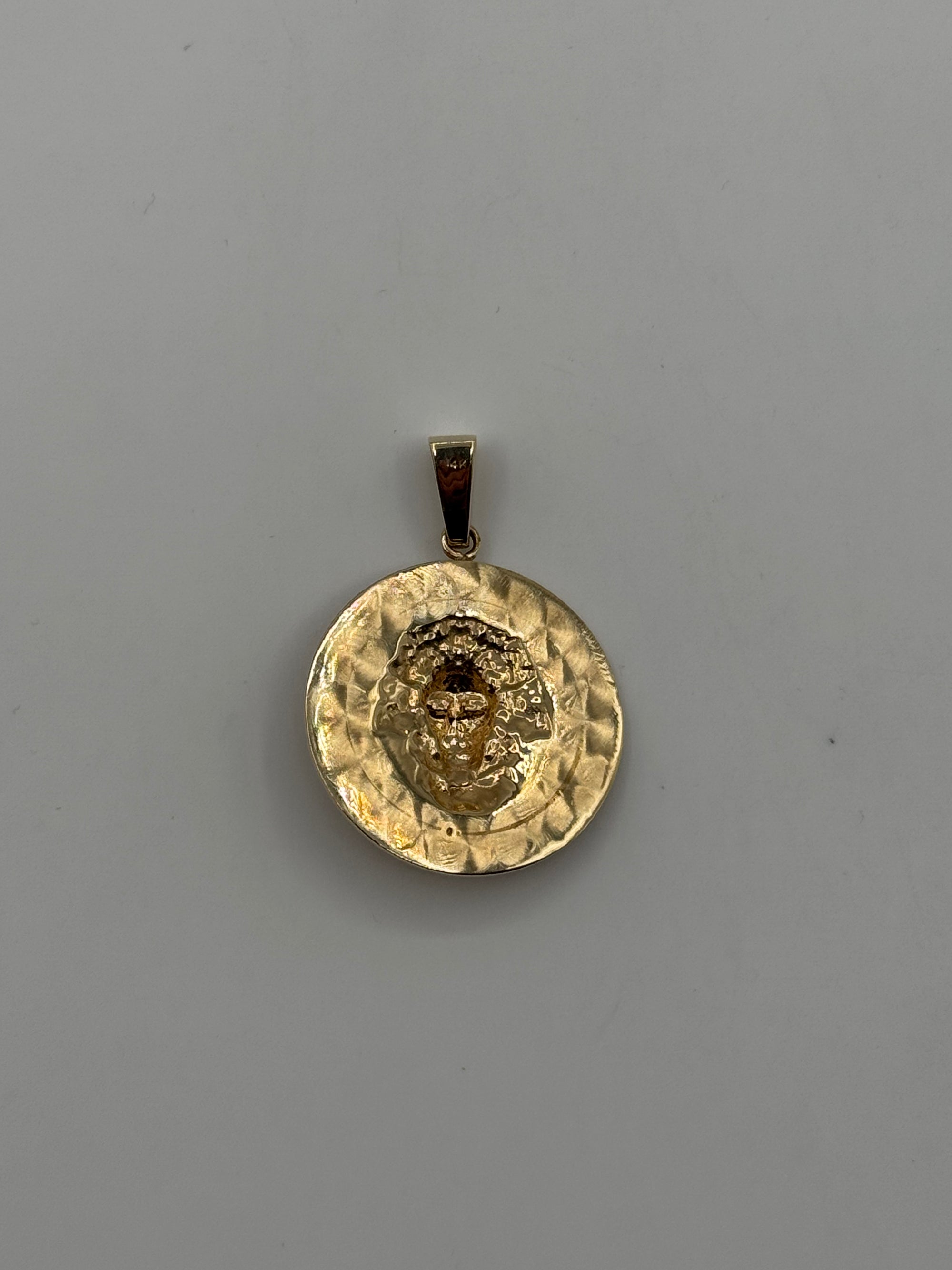 Round Lion Head Pendant-2 inch (Ruby Eyes)
