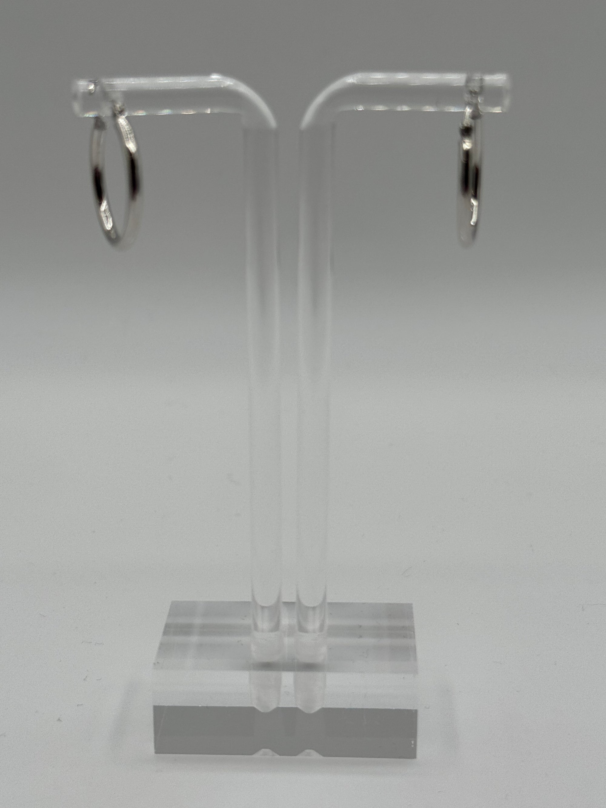 2mm Gold Hoops-3/4 inch