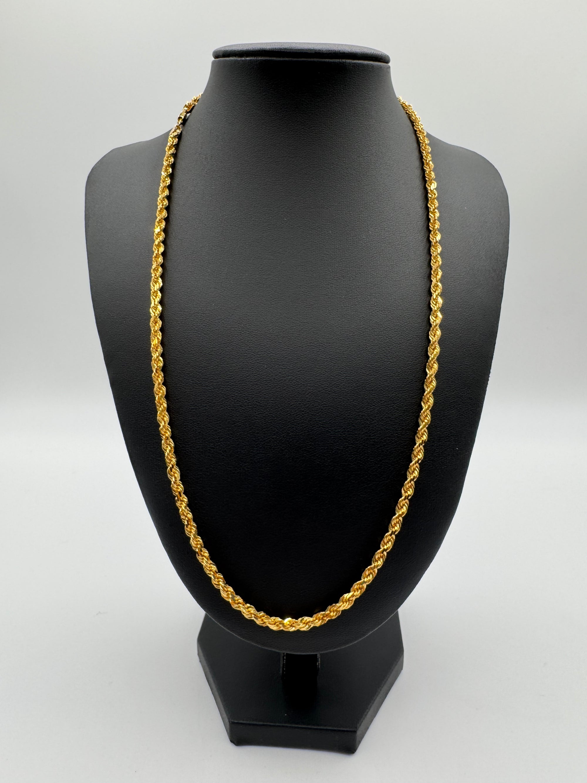 4mm Rope Chain 22 inches (DIAMOND CUT)