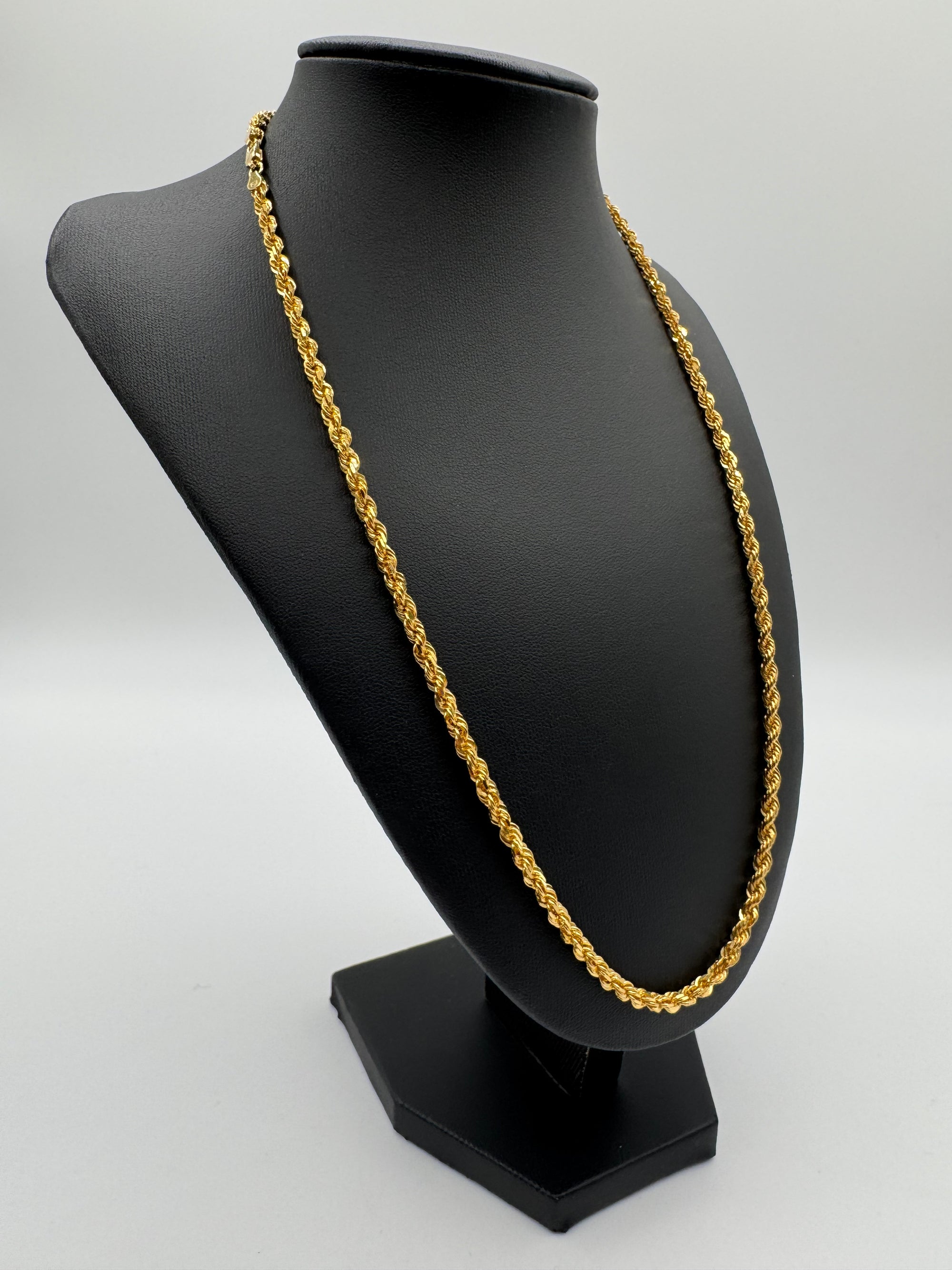 4mm Rope Chain 22 inches (DIAMOND CUT)