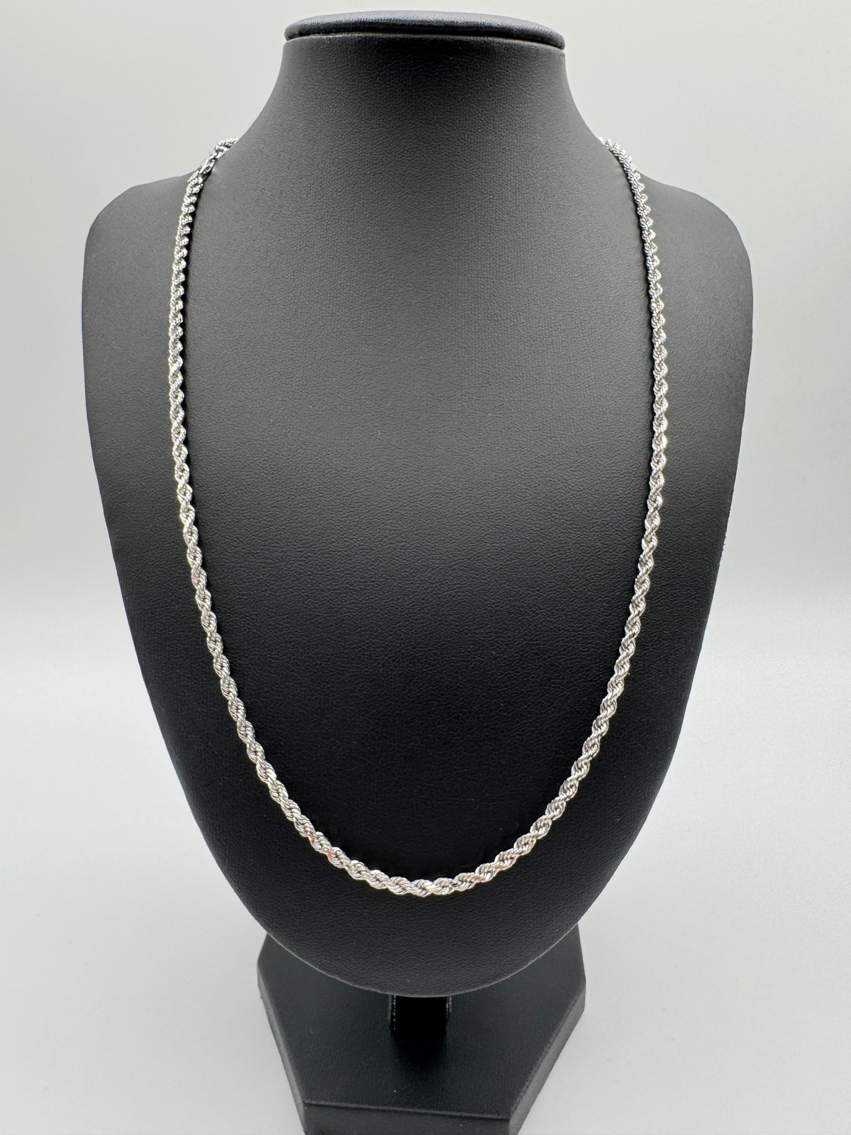 3MM Rope Chain 22 inches (DIAMOND CUT)
