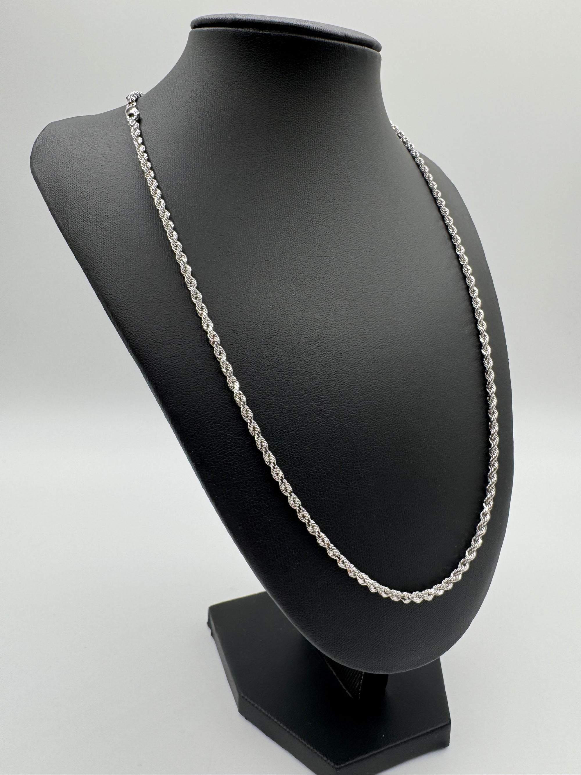 3MM Rope Chain 22 inches (DIAMOND CUT)
