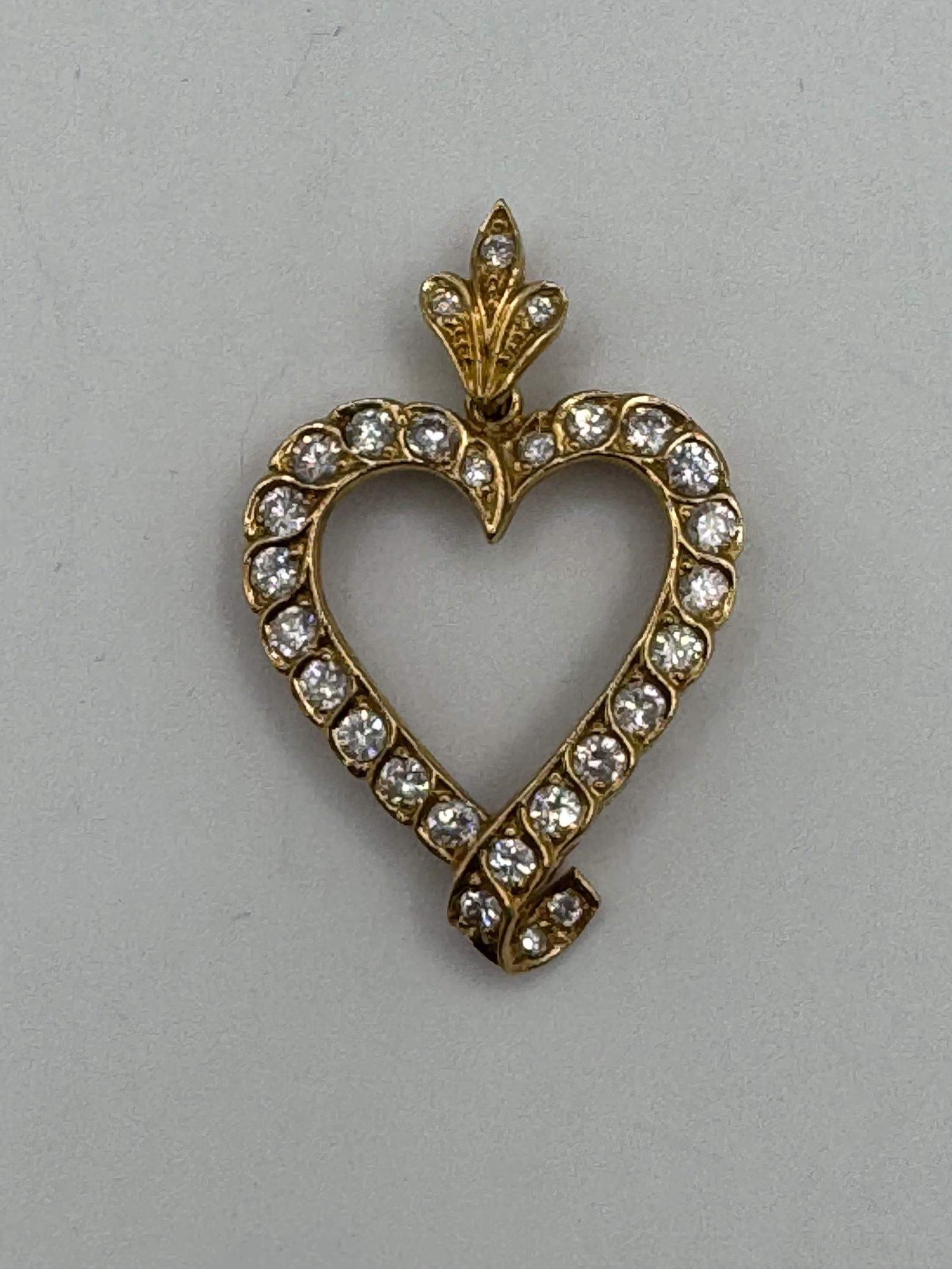 Heart Pendant-1 1/2 inch (DIAMOND)