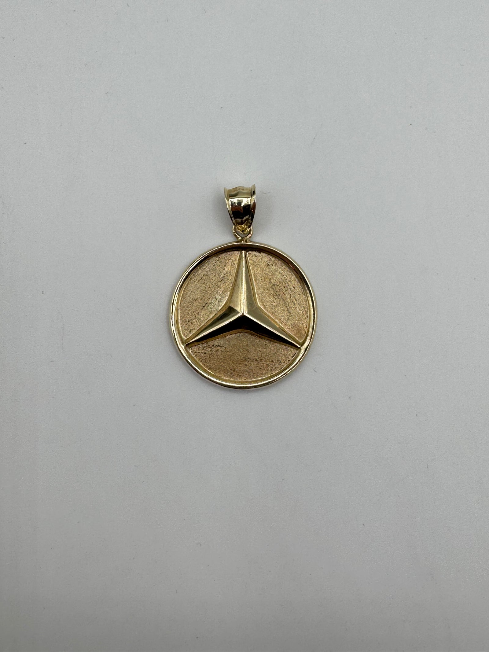 MERCEDES PENDANT (1 INCH)