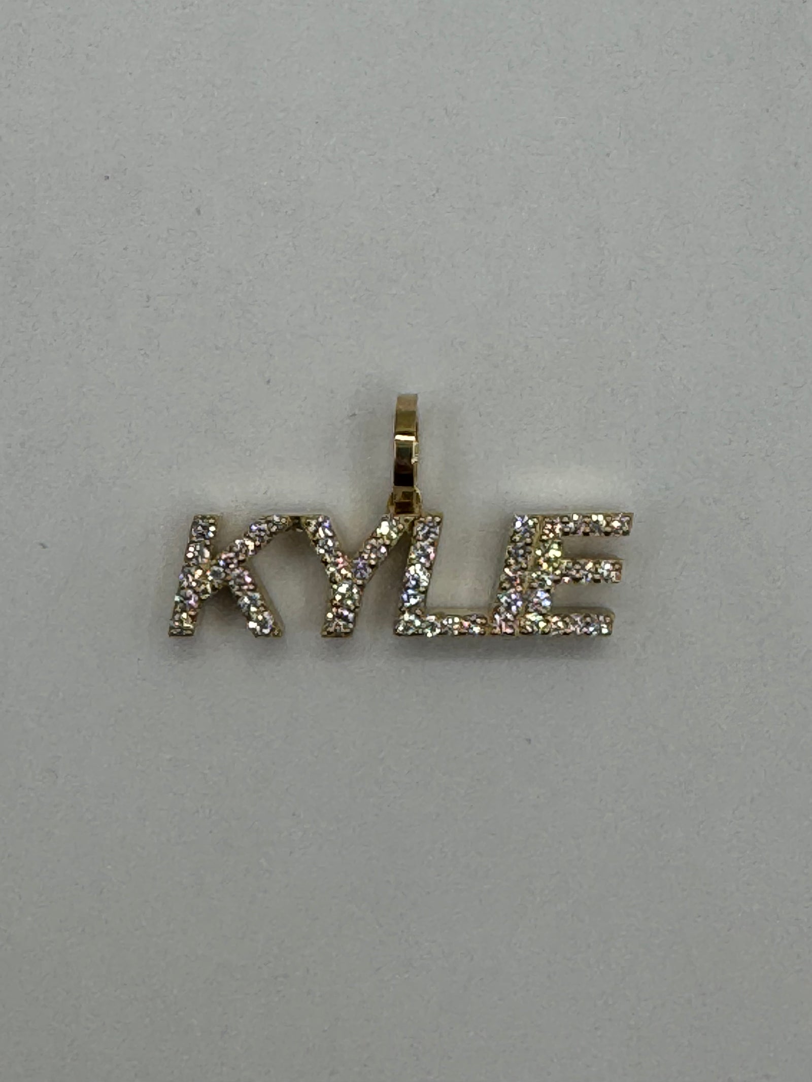 KYLIE- Standard Diamond Script