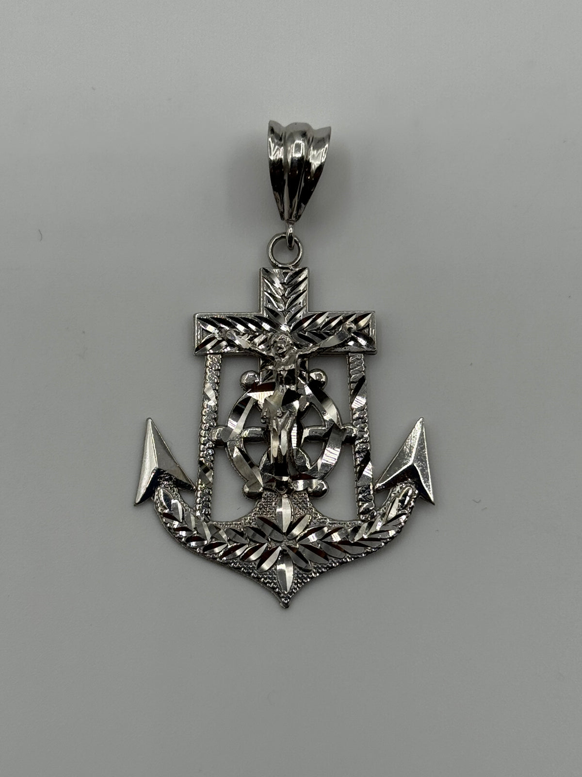 ANCHOR PENDANT (2 INCHES)