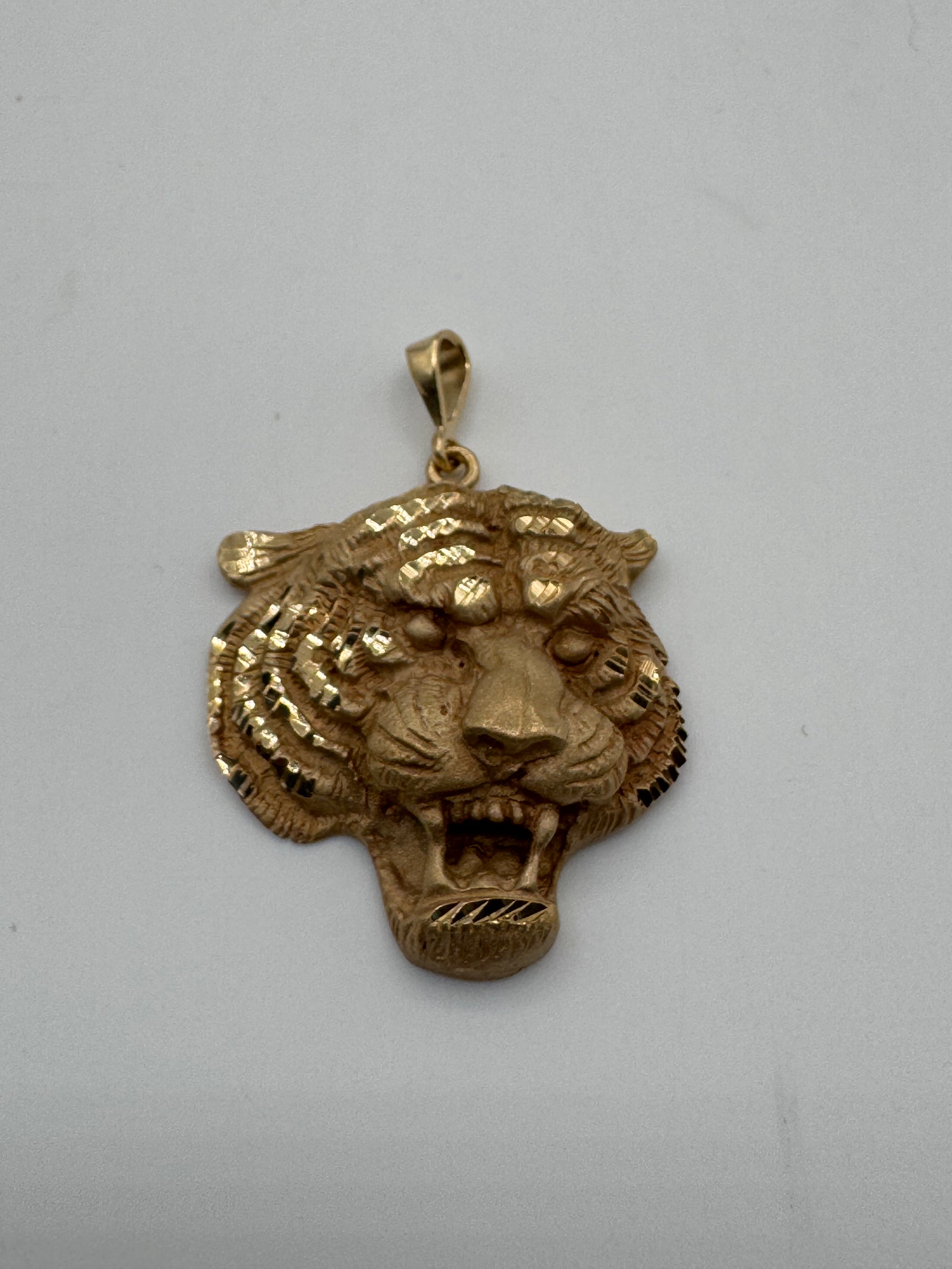 Matte Tiger Pendant-1 1/4 inch