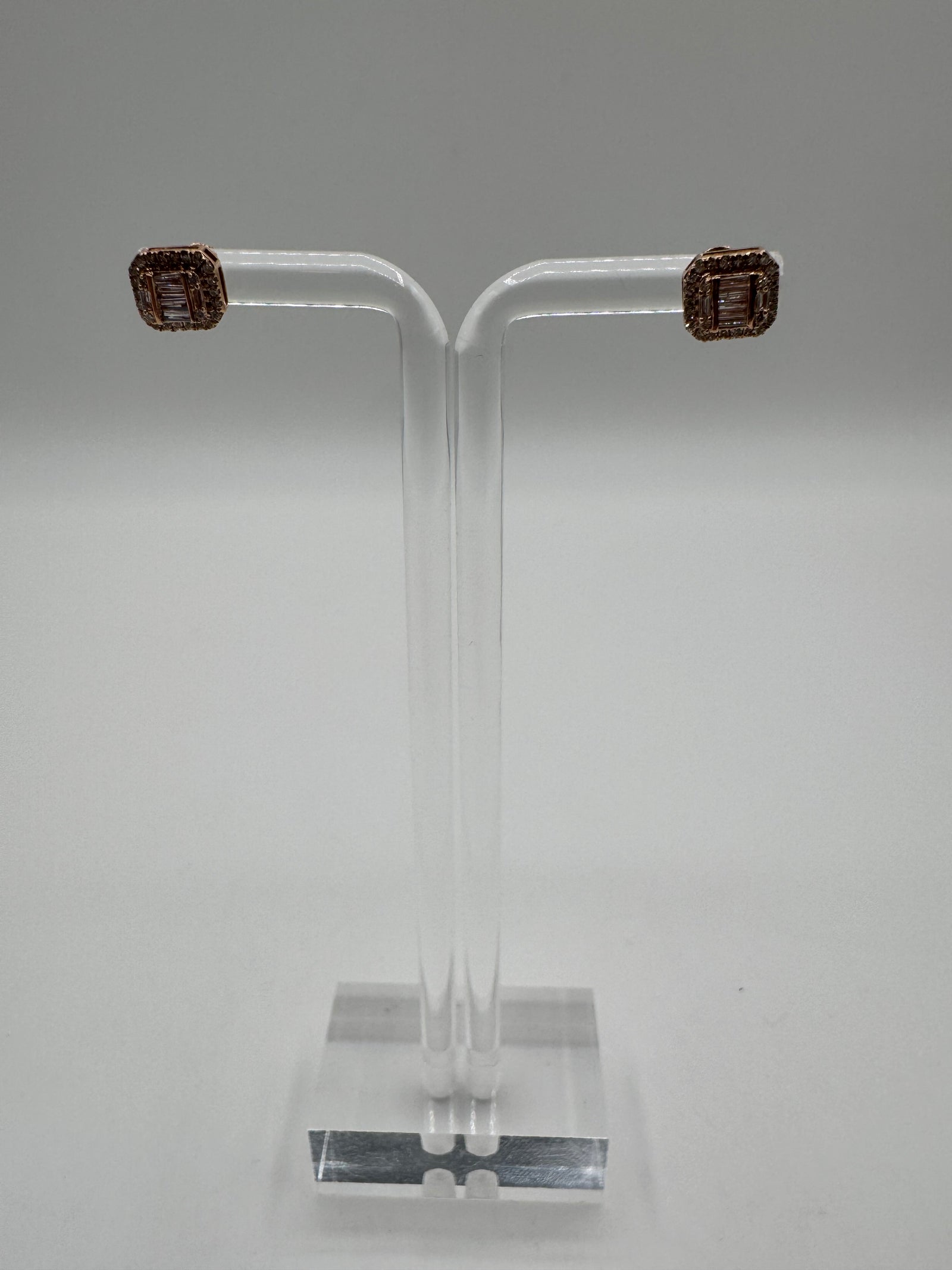 Diamond Stud Earrings-7mm