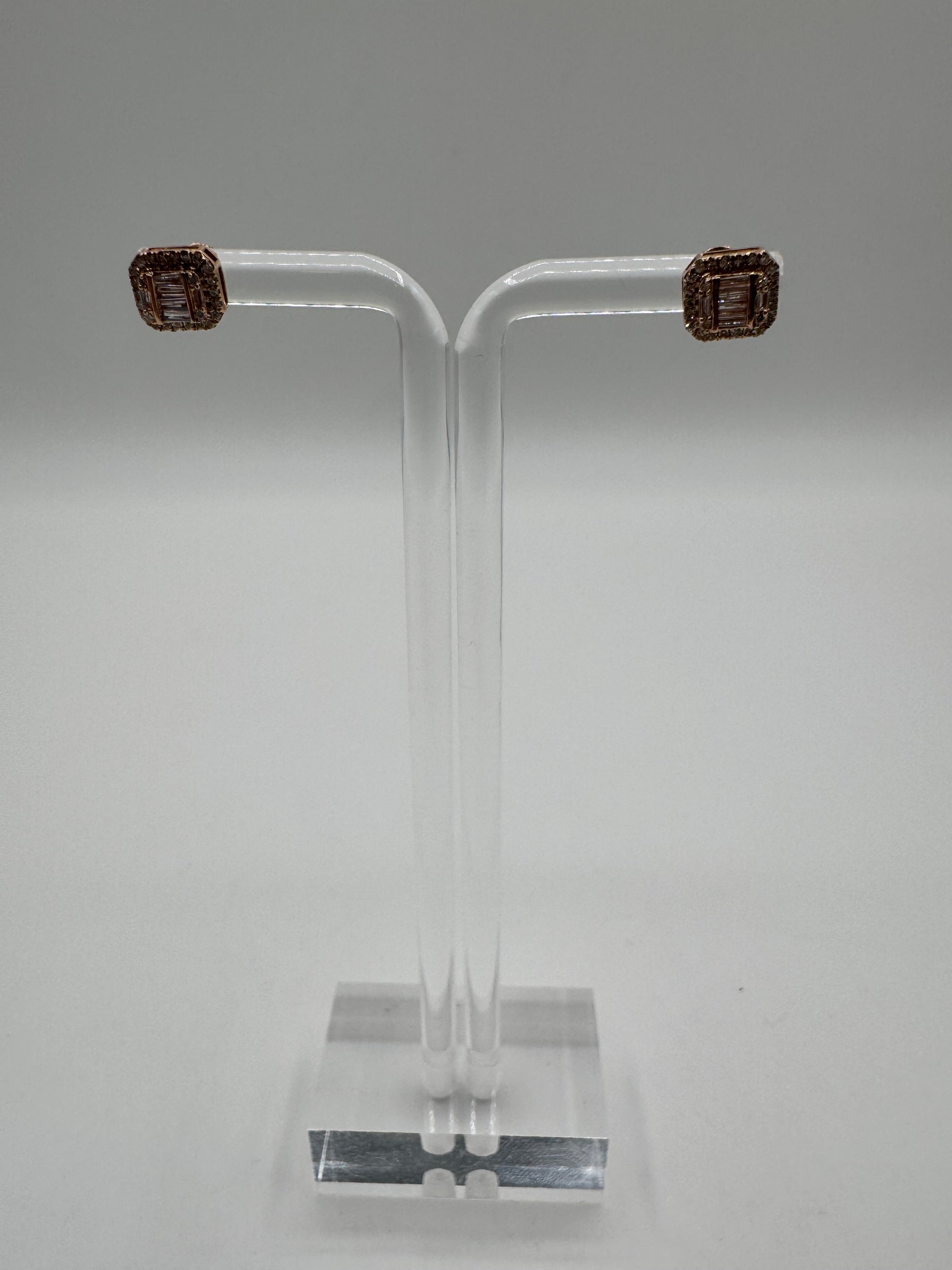 Diamond Stud Earrings-7mm