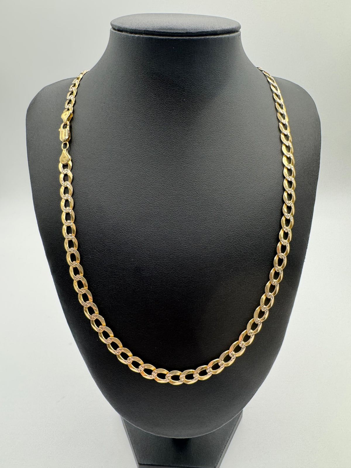 7MM Flat Curb Chain 27.25 inches (DIAMOND CUT)